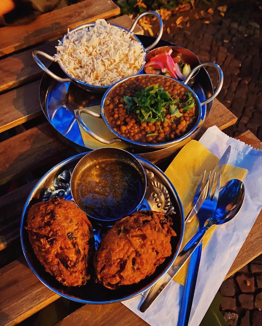 STIL IN BERLINのインスタグラム：「(advertising) thank you @apple iPhone‘s night mode, for making it easier to take pics of delicious foods during dark season. These are @mamashabz‘ pakoras, @malakeh.restaurant‘s halawet el jibn and a casual, half eaten spread at Da Jia Le.   #berlinfood #foodinberlin #berlinfoodie #berlinfoodguide #berlinrestaurant #foodinberlin #shotoniphone11」