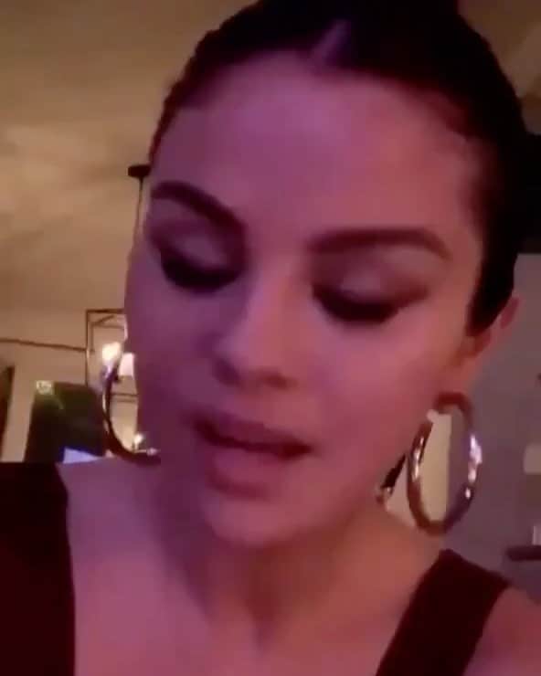 Always With Selenaのインスタグラム：「Good morning, here's one of Selena's best songs」