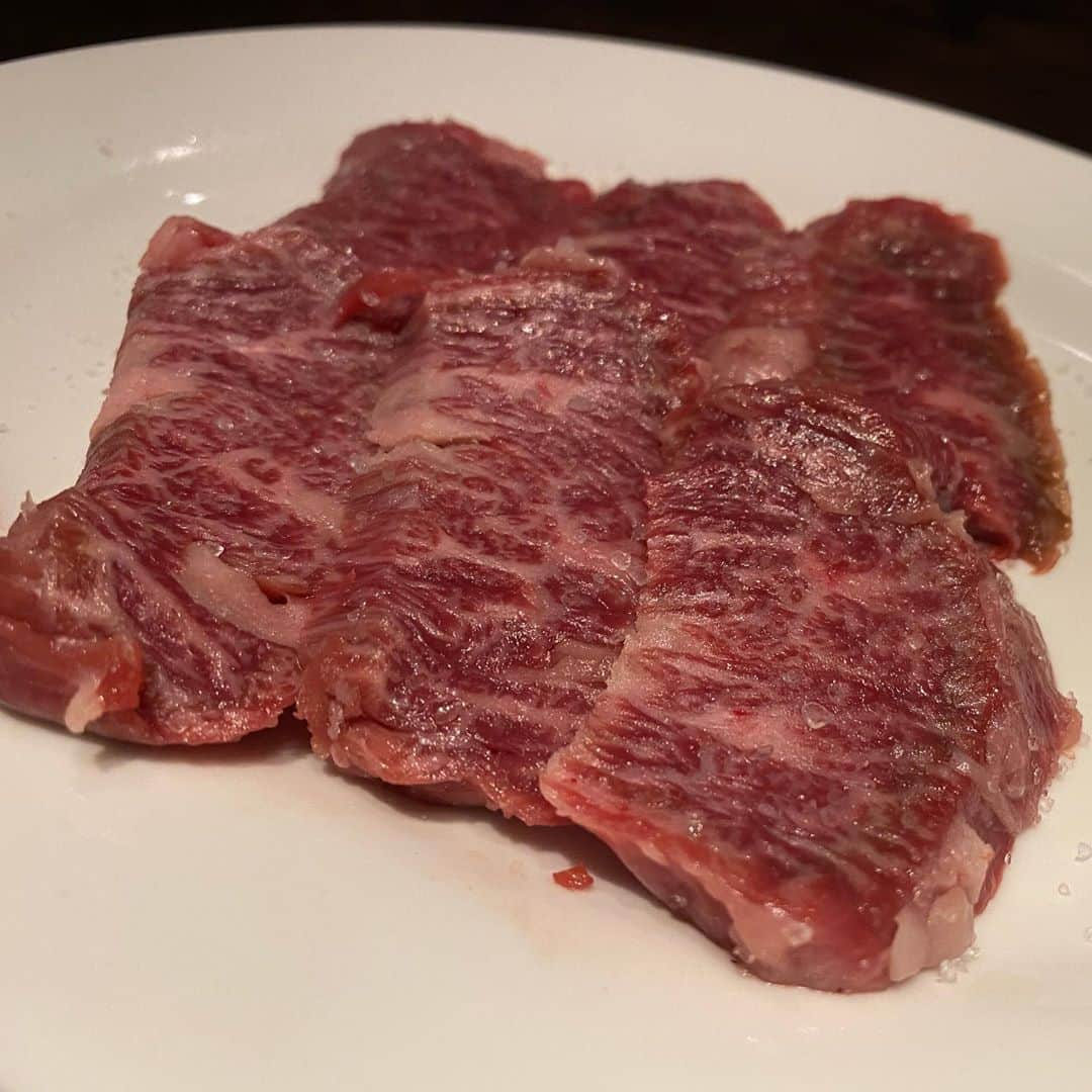 yurieさんのインスタグラム写真 - (yurieInstagram)「先日姉と行った恵比寿の会員制焼肉、新進気鋭🍖　  姉への接待に便乗させていただきました🤣  　　  どれも美味し過ぎたー❤️  #会員制焼肉　#会員制　#高級　#東京グルメ　#恵比寿グルメ　#新進気鋭　#東京カレンダー　#ミシュラン　#うまし  #恵比寿　#恵比寿焼肉　#会員制焼肉　#会員制レストラン　#東京グルメ　#グルメインスタ　#東京カレンダー　#foodporn #肉スタグラム　#グルメスタグラム」9月25日 22時55分 - yurie808golf