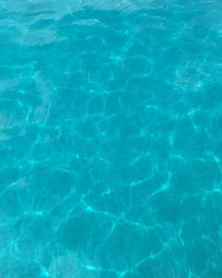 三谷晶子のインスタグラム：「Today's blue.  #加計呂麻島　 #sea #ocean  #blue」