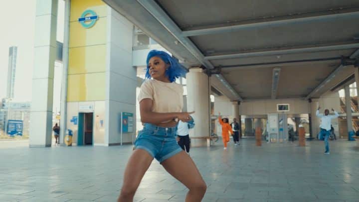 Fuse ODGのインスタグラム：「Winning OUT NOW to stream everywhere 💥💥💥💥  This Cypher Video is OUT 6PM TODAY 🔥🔥🔥🔥  Back with @itztiffanymusic so u know the ting mwad 🎶🕺🏿  It's a worldwide movement 🌍  📽: @ppv365  #Winning  #TINA」