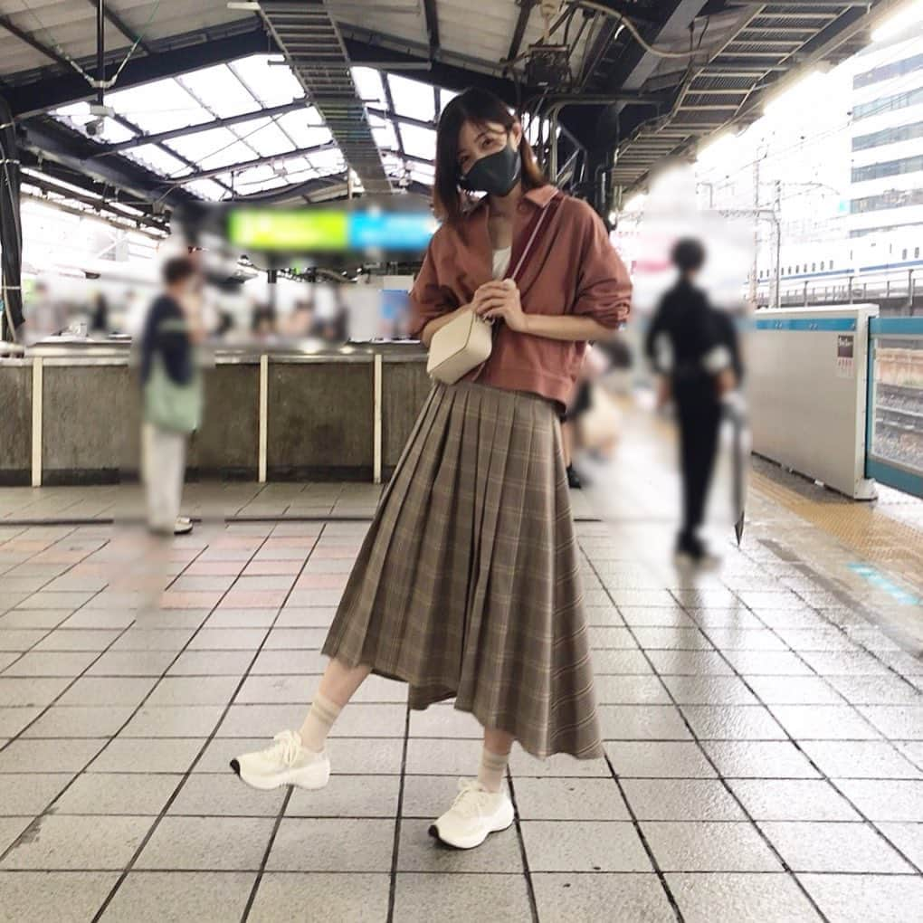 森田紗英さんのインスタグラム写真 - (森田紗英Instagram)「_ Today's code. 3ヶ月ぶりに電車2駅以上乗った日◎ _ 少しずつ体力回復中！ もう少しでみんなに発表があるから、 待っててください🥳✨ _ _ _ #ootd #todayscode #eclin #uniqlo #reebok #mosselnewyork #autumn #cordinate #gd #likes #japan #秋 #寒い #コーデ」9月25日 15時57分 - moricoff