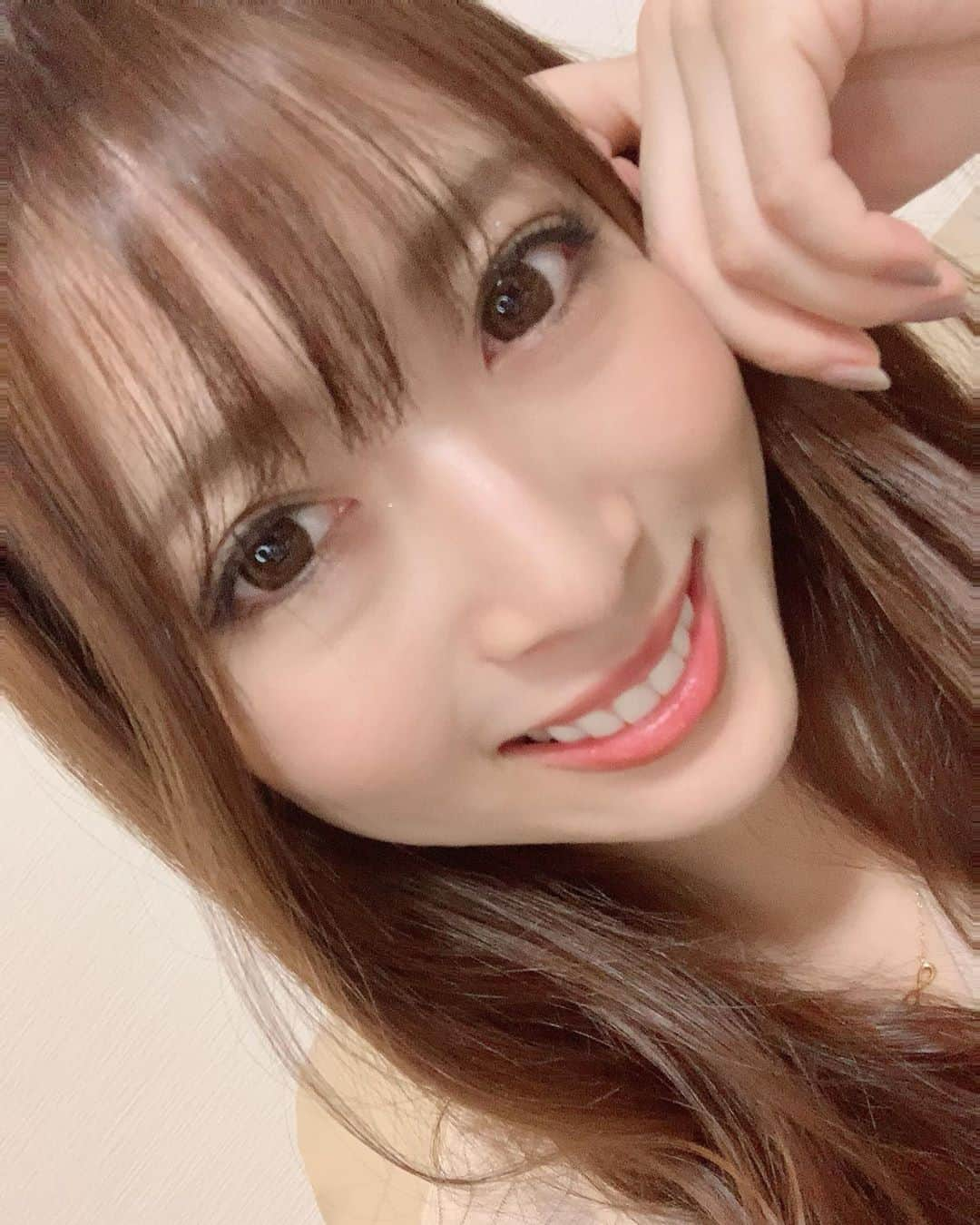 宇野栞菜（阿部栞菜）さんのインスタグラム写真 - (宇野栞菜（阿部栞菜）Instagram)「お昼の配信来てくれてありがとう❤️ 今日はイベント最終日なのだ💉💓  トップ20位フィニッシュ目標だが…👏 でも狙うからにはトップを狙いたい👼🏻🥺  応援よろしくお願いします🙇‍♀️🙇‍♀️」9月25日 16時17分 - kanna_uno