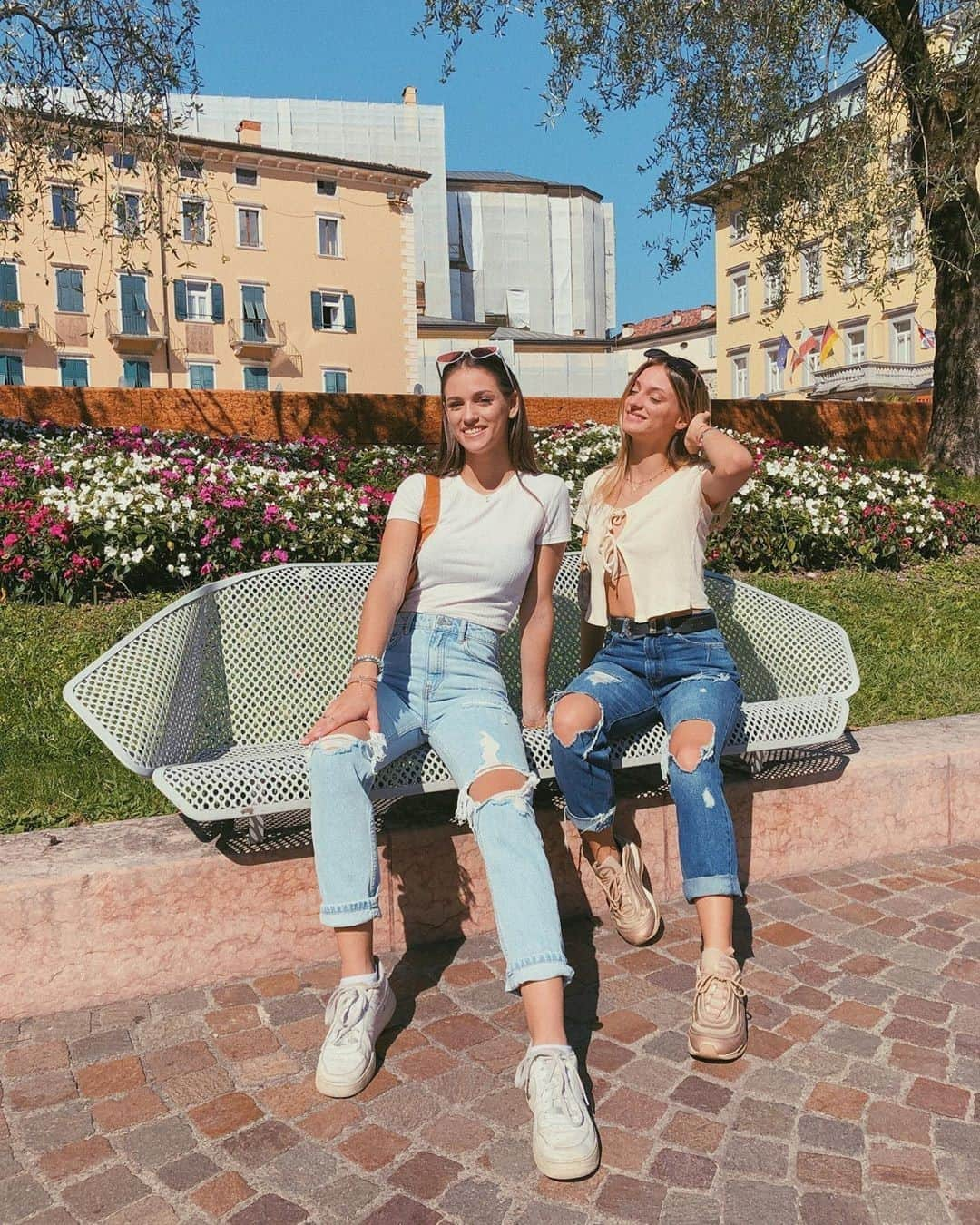 TALLY WEiJLさんのインスタグラム写真 - (TALLY WEiJLInstagram)「The @martinisisters have been spotted rocking our Mom Jeans 🔎 SPADEMOM9D. Discover our full denim selection in stores and online. ✨⁠ ⁠ #TALLYWEiJL #OwnIt #itsinyourgenes #denim」9月25日 16時30分 - tally_weijl