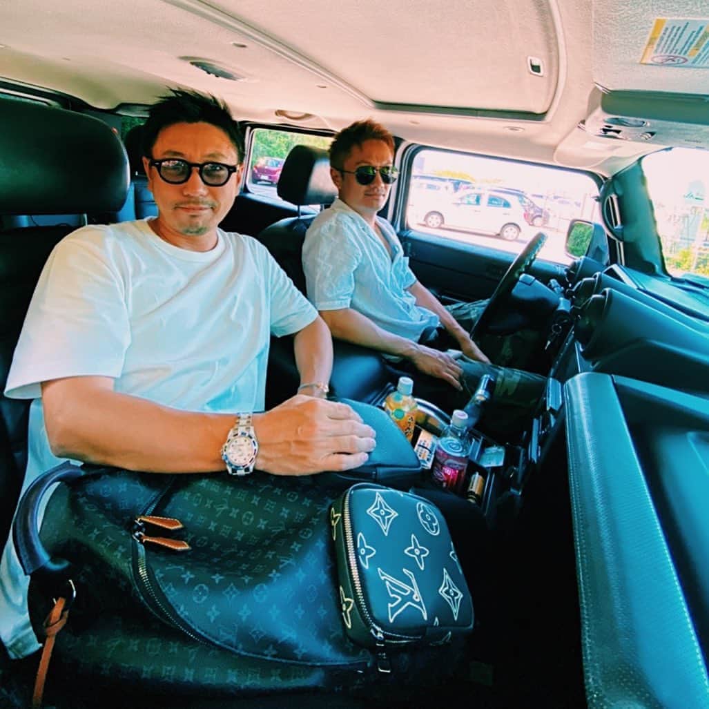 押尾学さんのインスタグラム写真 - (押尾学Instagram)「Driving with my dude🚙 #goodvibes #instagood」9月25日 16時57分 - manabuoshio_official