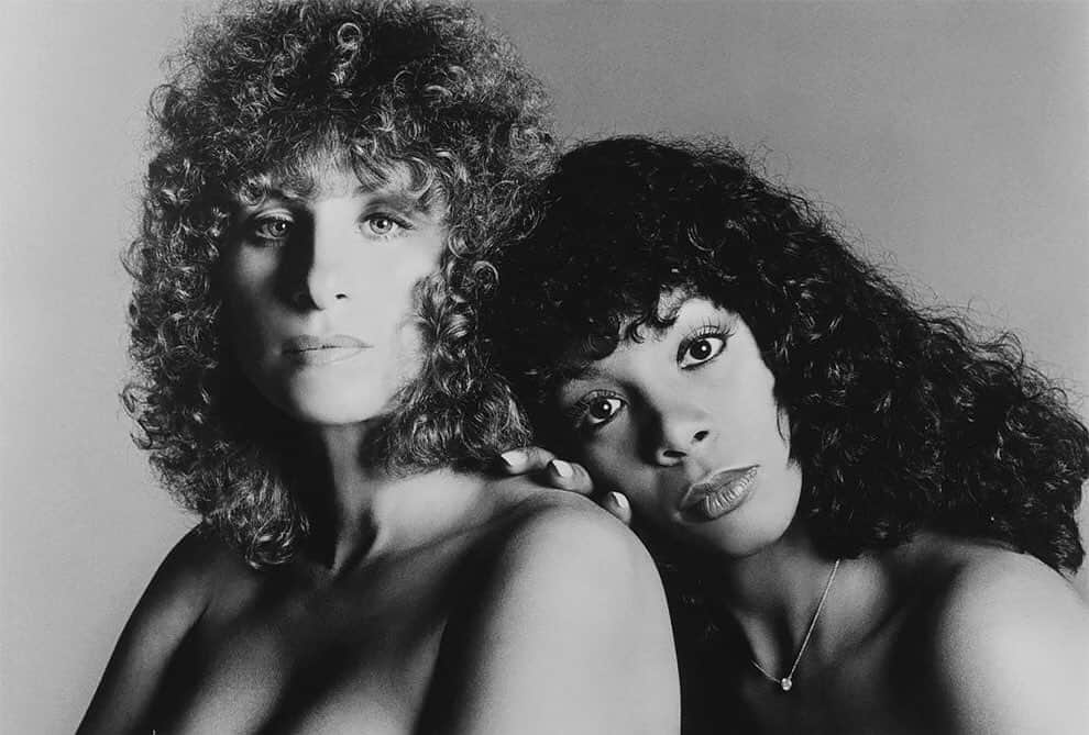 Meganさんのインスタグラム写真 - (MeganInstagram)「Barbara Streisand & Donna Summer ‘No more tears’ 〰 photo by Francesco Scavullo . . . . #FrancescoScavullo #donnasummer #barbarastreisand #curlyhair」9月25日 17時07分 - zanzan_domus