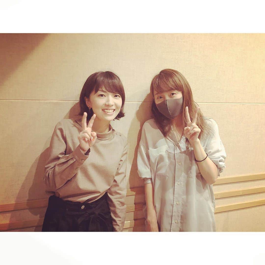 熊木杏里のインスタグラム：「10月のHBCラジオ「夢のある喫茶店」ヤイコさんがご来店！ やったー！！  2.3週目の2回連続です！  10月14日リリース アルバム「Sharing」から 曲とお話しをお届けです。 アルバム曲凄くかっこいいし 響き渡ります。 是非。  #矢井田瞳さん #熊木杏里 #夢のある喫茶店」