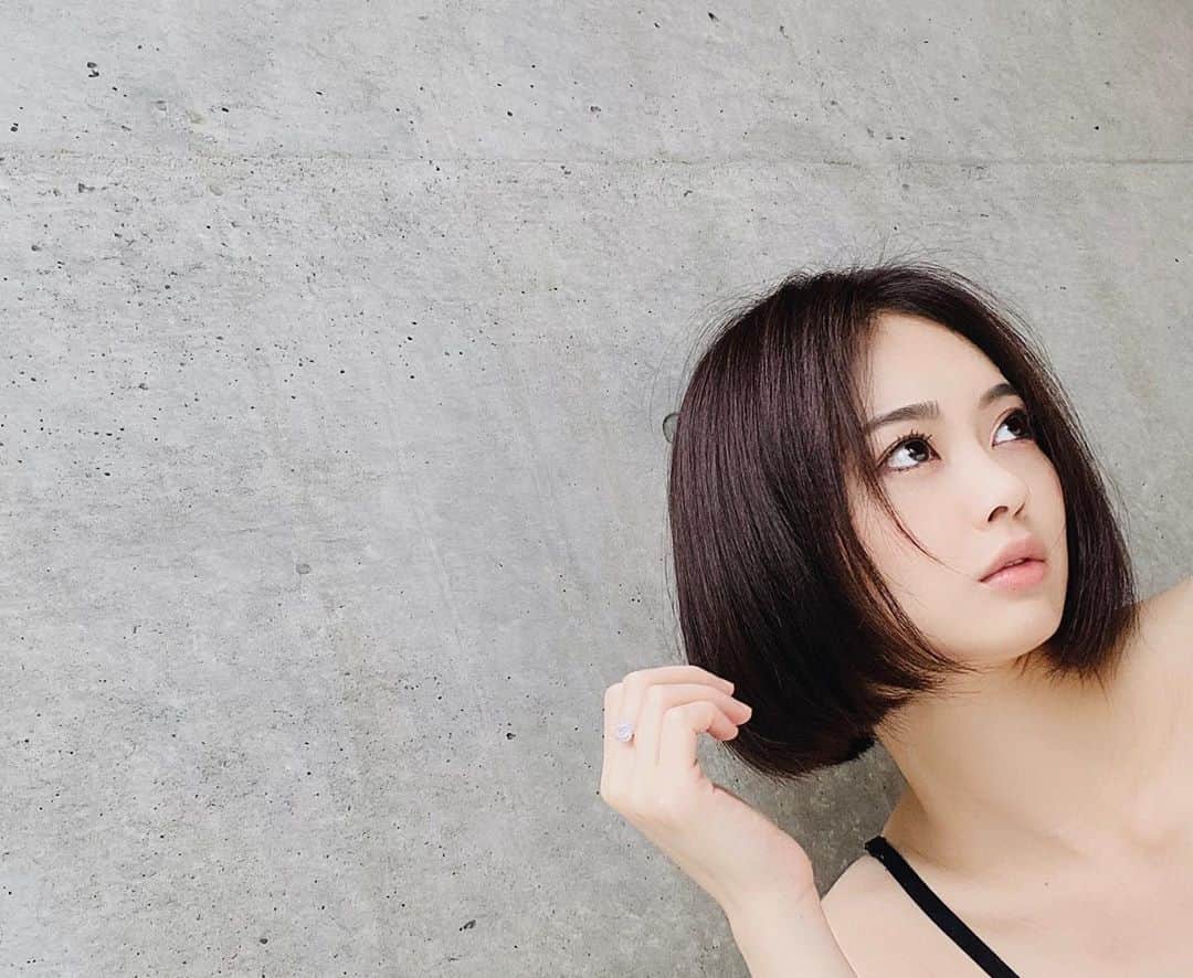 和田安佳莉のインスタグラム：「華金だよ。 . #家だけど」