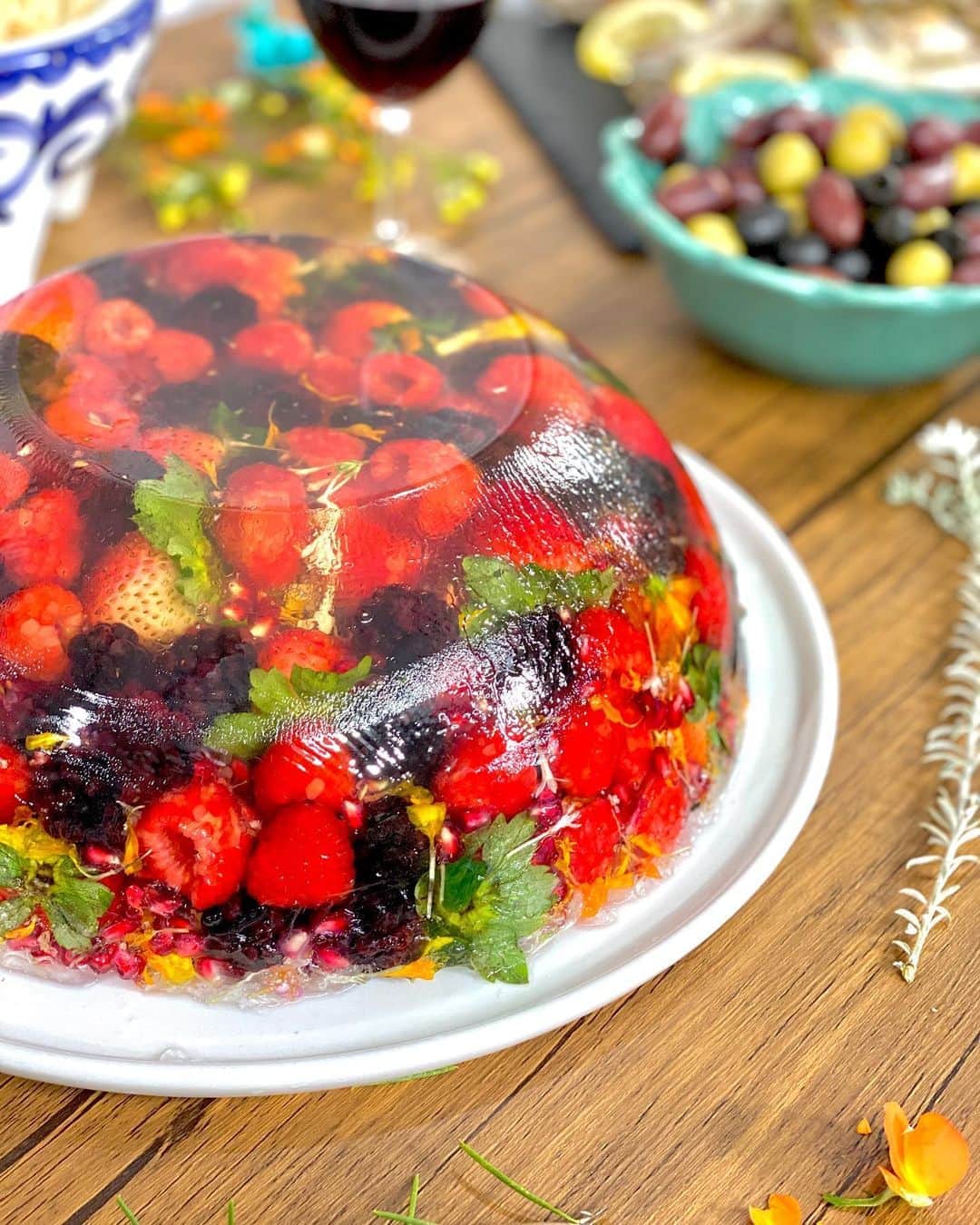 のインスタグラム：「YouTube M’sTABLE 100品記念！ 速水流•フルーツゼリー  #youtube#mstable #cookinglover#kitchenlover#passion #foodpassion#foodlover#foodlove #cooking#recipe#dessert#sweets #レシピ#レパートリー#美味い#簡単レシピ #良い1日を #mocomichihayami#hayami #速水流#速水もこみち」
