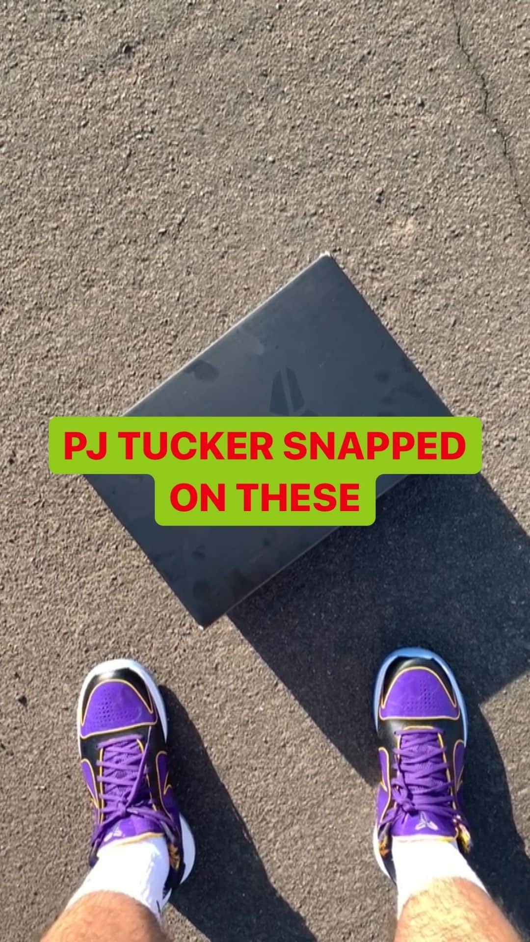 のインスタグラム：「Who copped @pjtucker’s #Kobe5 Protro PE today? These are 🔥  #nikebasketball #SNKRS」