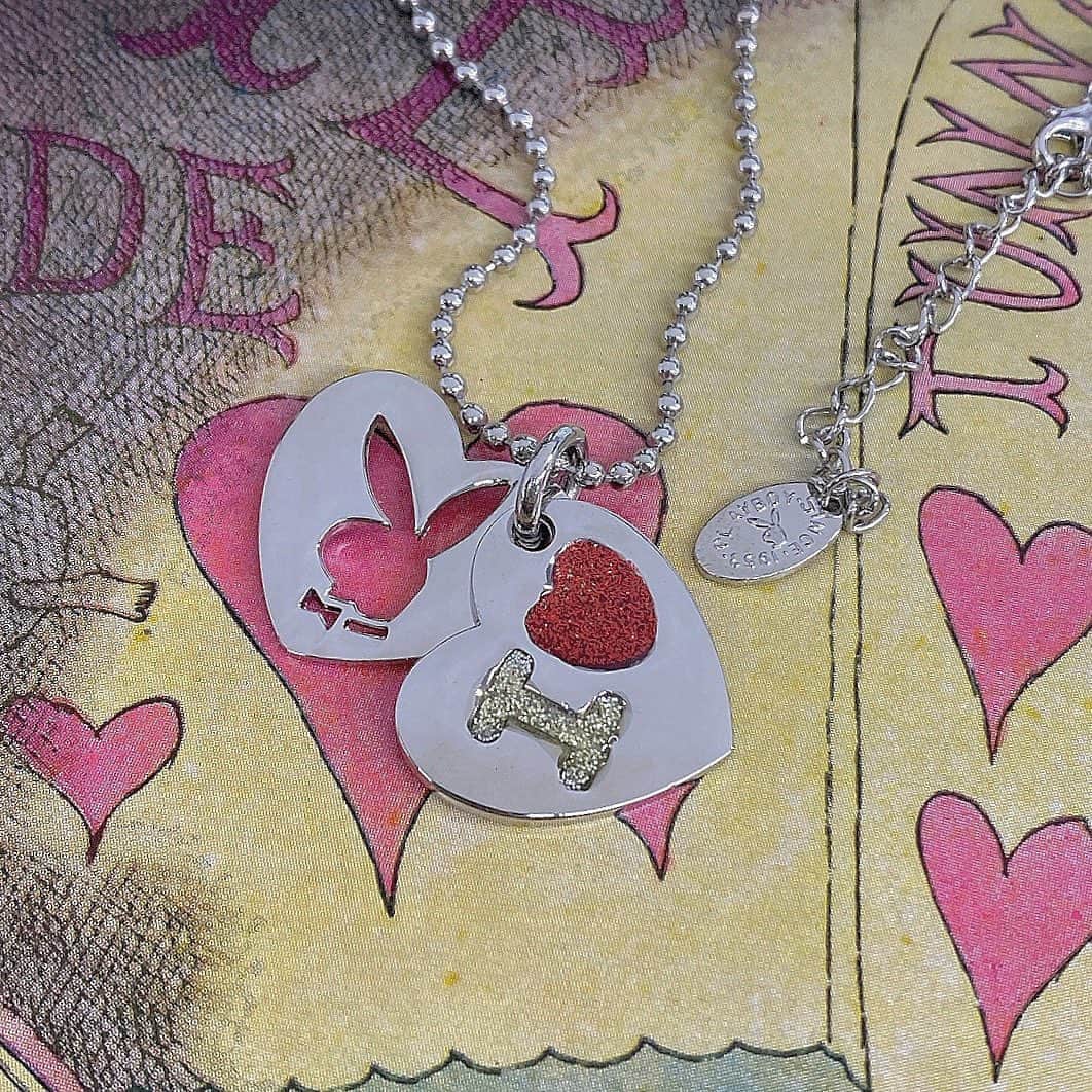 のインスタグラム：「ㅤㅤㅤㅤㅤㅤㅤ PLAY BOY necklace ㅤㅤㅤㅤㅤㅤㅤ ※通販ご希望の方はDMにてお問い合わせください。 ㅤㅤㅤㅤㅤㅤㅤ #tokyo #shimokitazawa #mabataki #playboy #necklace #東京 #下北沢 #古着 #下北沢古着屋 #マバタキ #ブランド古着 #プレイボーイ #ネックレス ㅤㅤㅤㅤㅤㅤㅤㅤㅤㅤㅤㅤㅤㅤ」