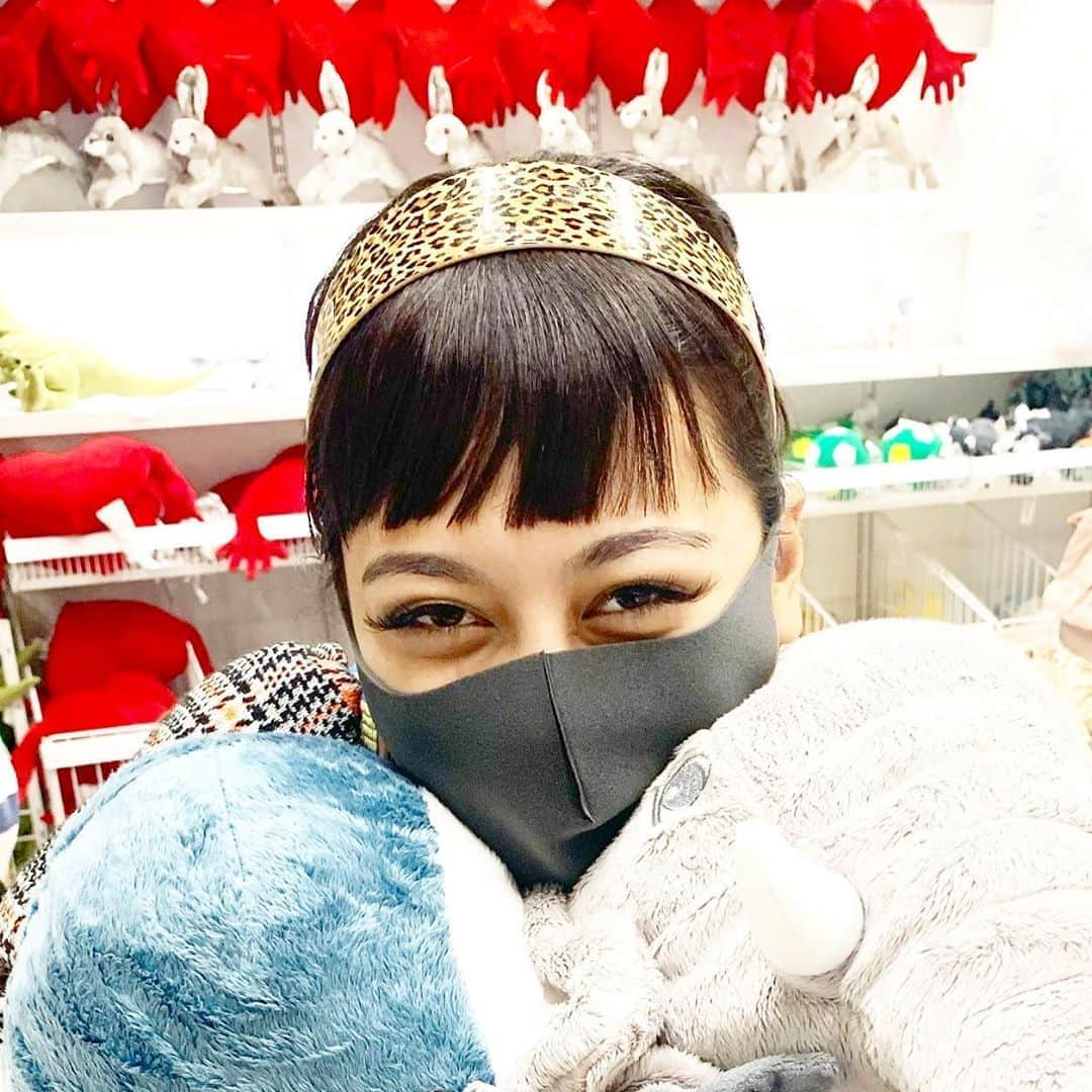 遊海 Yuumiさんのインスタグラム写真 - (遊海 YuumiInstagram)「My face mask is covering me but you still see my smile 😊 don’t you ?  Let’s wear mask everywhere you go to protect yourself and love once’s ❤️❤️ マスクが顔をカバーしてるけど私の笑顔見えるでしょ？　どこに行くにもマスクをはめよう、自分を守るためと愛する人たちを守るため！　#covid_19 #covid #protect #守ろう　#コロナ　#マスク　#フェースマスク」9月25日 18時43分 - yuumi_kato