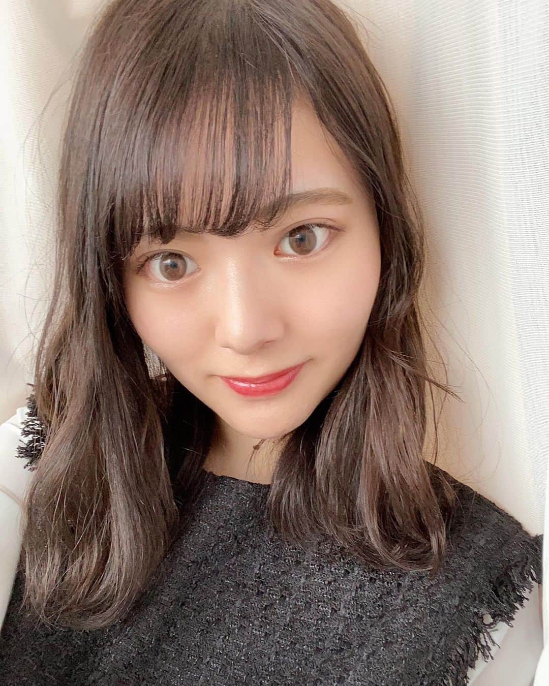 林桃絢美のインスタグラム：「・ こんばんは🌠 ・ 秋服の出番がやってきましたね！ 色々なお洋服が着られると思うとワクワクします☺🌟 ・ 本日も #もなポチ していただけたら嬉しいです🌷 いつもありがとうございます！ みなさんからの応援がパワーになっております✨ 感謝の気持ちでいっぱいです！ ・ ・ #日本女子大学コンテスト　#日本女子大学　#ミスコンテスト　 #秋 #秋服 #秋服コーデ #サロンモデル #サロンモデル希望 #サロンモデル東京 #撮影モデル #被写体モデル #自撮り #自撮り女子」
