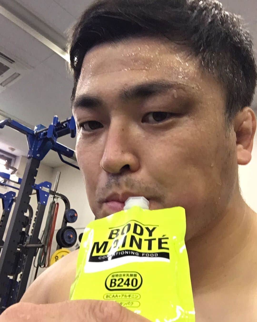 谷田部洸太郎のインスタグラム：「ワークアウト後に飲むようにしている @bodymainte_jelly  のアカウントがローンチしました。 皆さんぜひチェックしてください！  #ボディメンテ #ボディメンテゼリー #ハードワーカー」