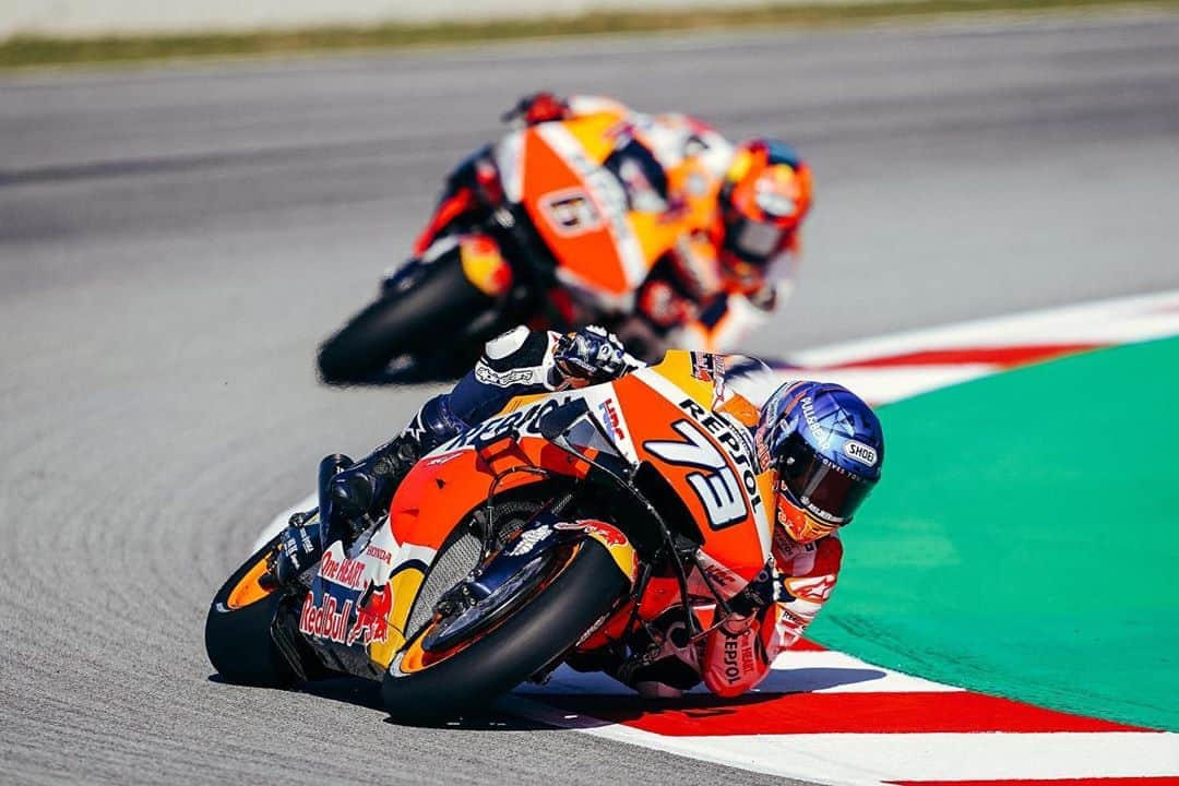 レプソル・ホンダのインスタグラム：「Back to it 🛠 ⠀⠀⠀⠀⠀⠀⠀⠀⠀ #CatalanGP #MotoGP #AM73 #AlexMarquez73 #SB6 #StefanBradl #Repsol #Honda #RepsolHonda #HRC #RC213V #ThePowerOfDreams #Racing #Motorcycle #Team #OneHeart」