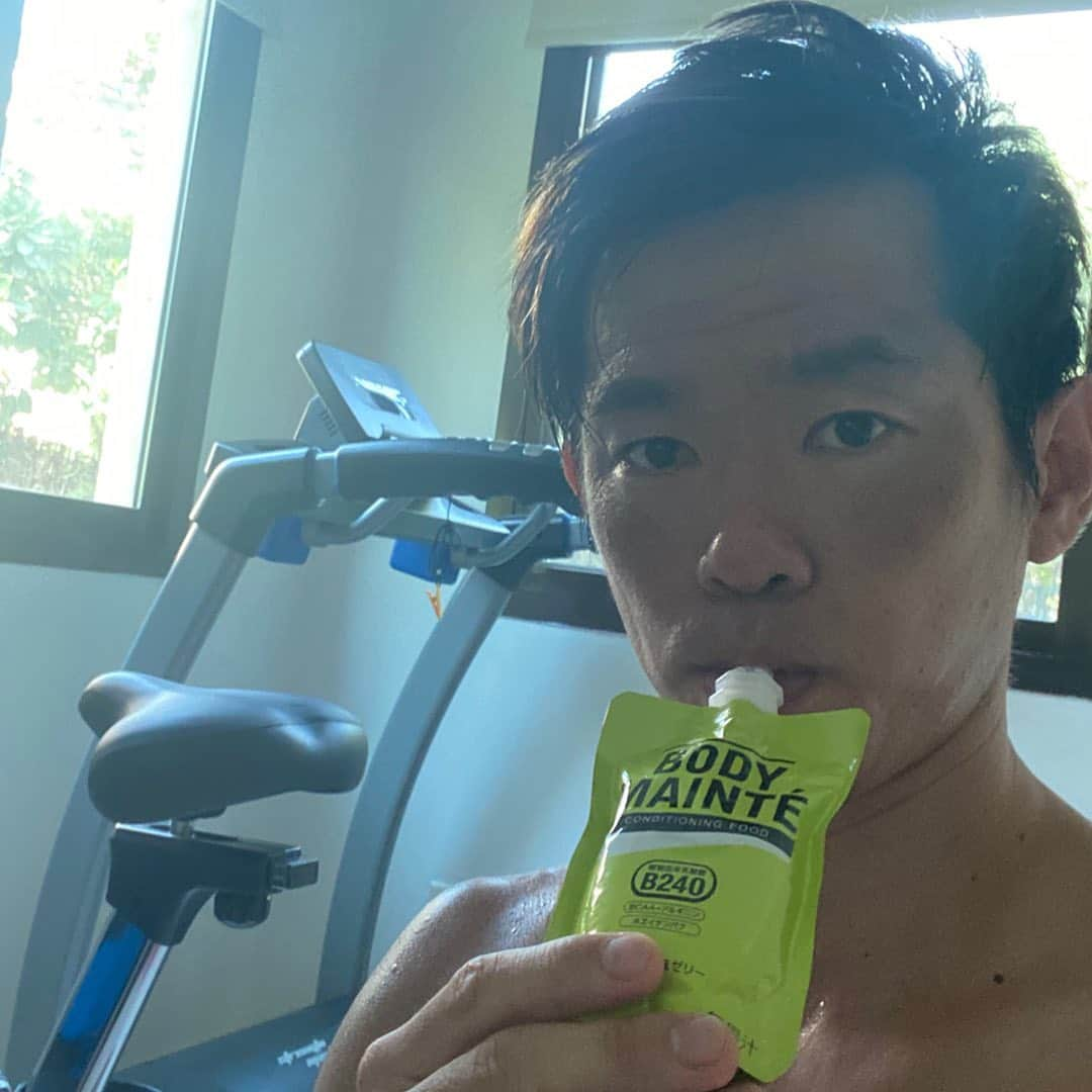 塩谷司さんのインスタグラム写真 - (塩谷司Instagram)「トレーニング終わりに飲んでるボディメンテゼリーのアカウントが始まりました！ @bodymainte_jelly  皆さんぜひチェックしてください！！  #ボディメンテ #ボディメンテゼリー #ハードワーカー」9月25日 19時12分 - sio12533