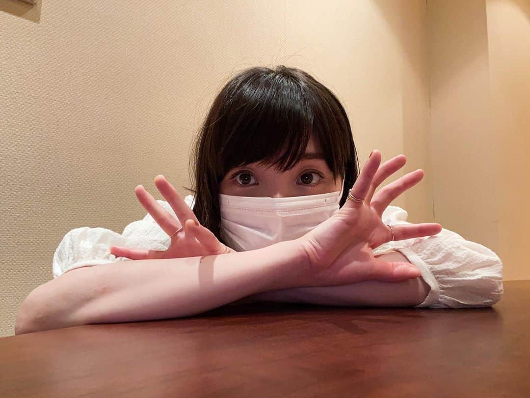 有安杏果さんのインスタグラム写真 - (有安杏果Instagram)「♪﻿ ﻿ 👗👡→🧣👢﻿ ﻿ #衣替え」9月25日 19時30分 - ariyasu_momoka_official