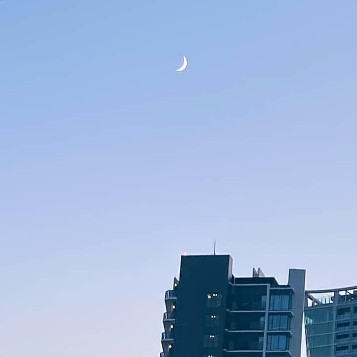 岩垂かれんさんのインスタグラム写真 - (岩垂かれんInstagram)「🌙 東京の空も意外と悪くない」9月25日 19時32分 - kareniwadare