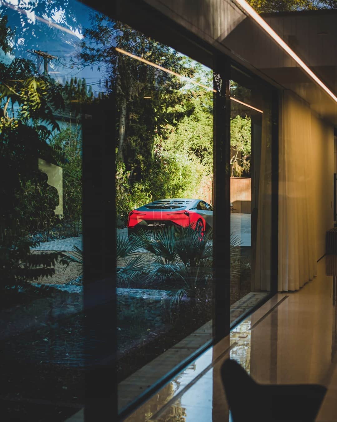 BMWのインスタグラム：「The future is at your doorstep. Or very close to it.  The BMW Vision M NEXT. #VisionMNEXT #BMWM #BMW #drivingpleasure #MPower #visioncar」