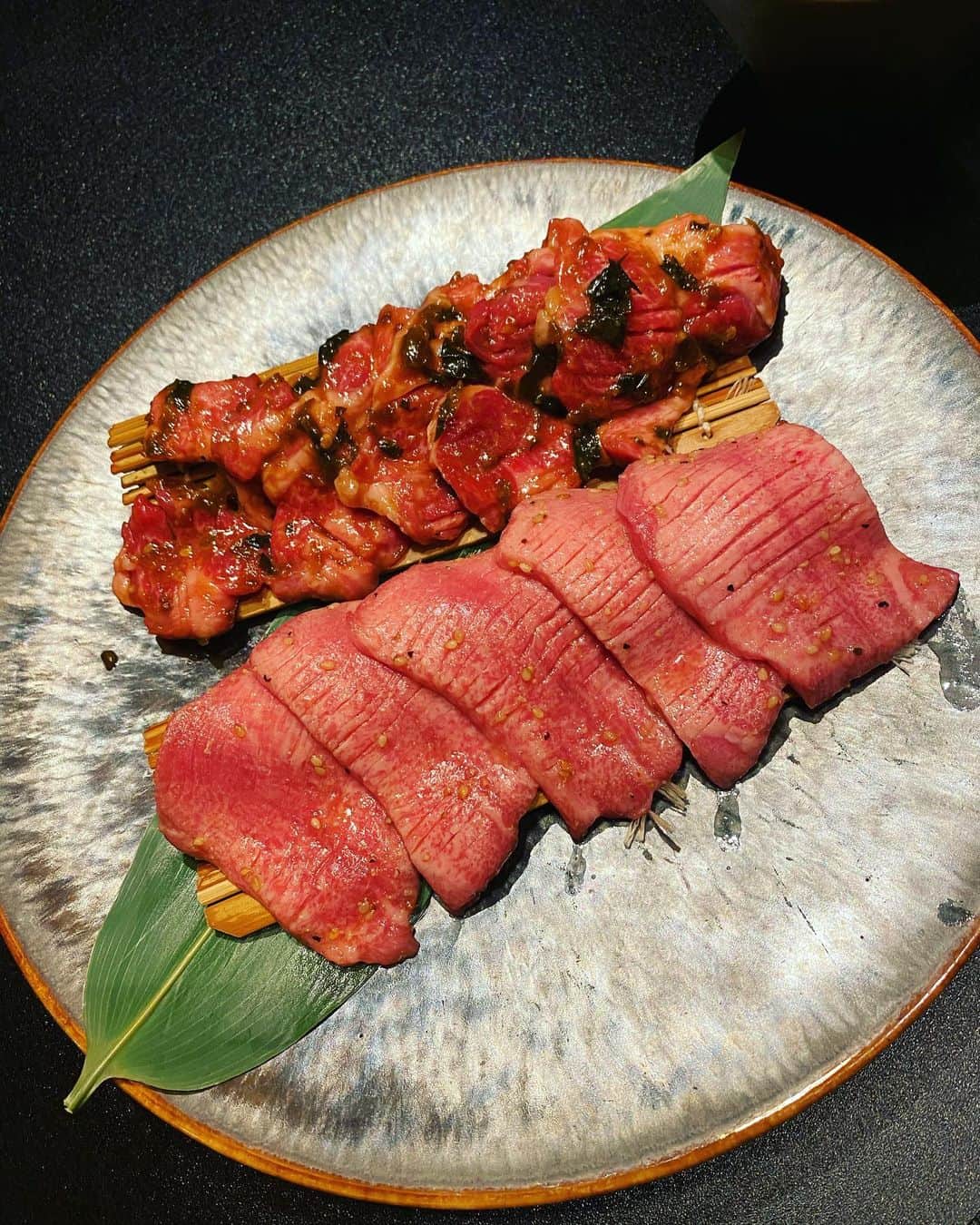 ririさんのインスタグラム写真 - (ririInstagram)「🌹 焼肉X...  東京ってすごいなぁ🙈 って思い知らされた焼肉屋さん でしたwww  全て美味しかったです😭 ワイン7本くらいのんで 幸せすぎたのだ🐸💕 贅沢すぎる😩💕 またいきたいなぁぁ🍷  #love #happy #dinner」9月25日 19時41分 - riri.ribon