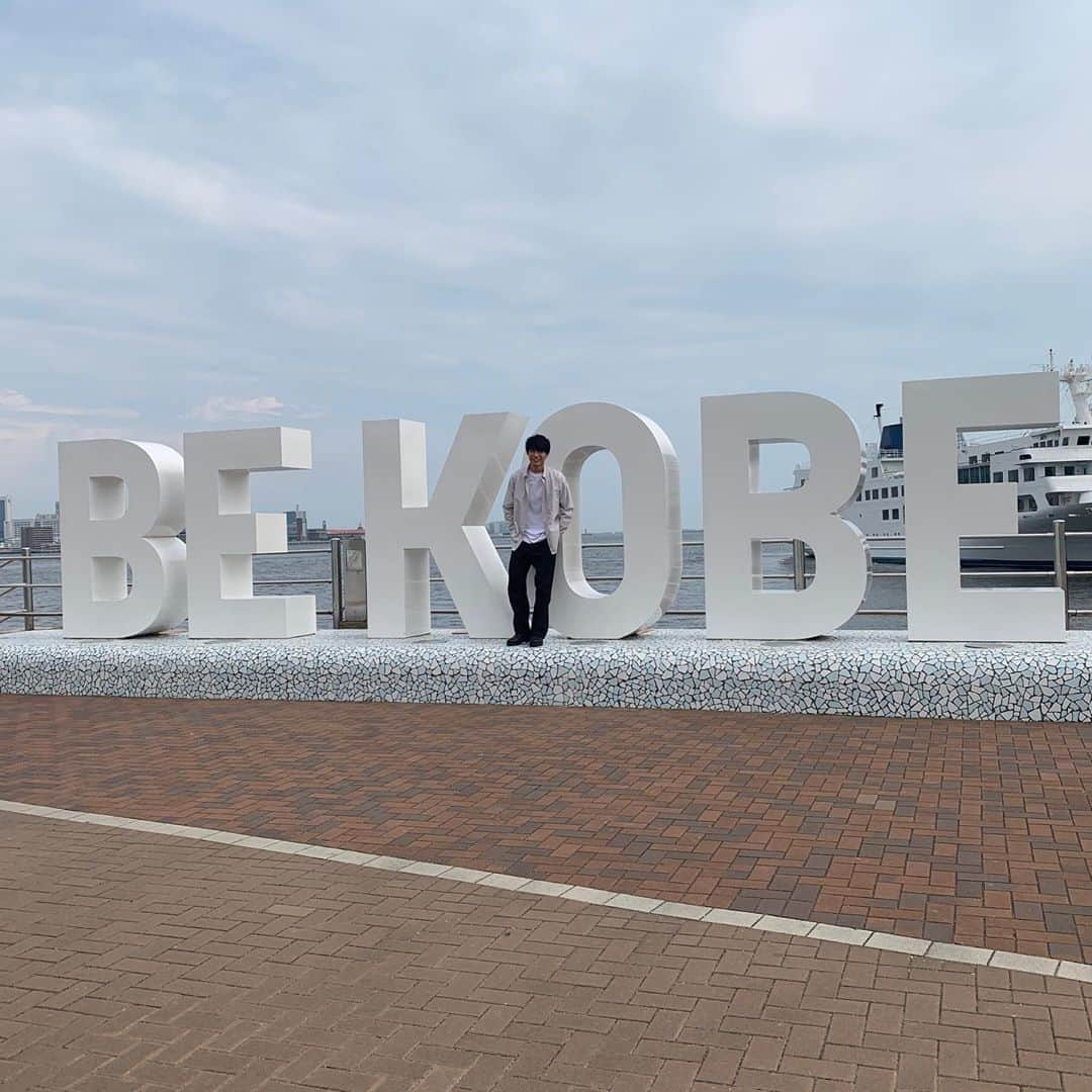 福士蒼汰さんのインスタグラム写真 - (福士蒼汰Instagram)「⛴KOBE TOUR🌊  取材で神戸の街を 回らせていただきました！  とてもいい街でした！ 港町で広い道も多く 自然も豊か、歴史も感じる  是非みなさんも行ってみてください #gotokobe」9月25日 19時43分 - fukushi_sota_official