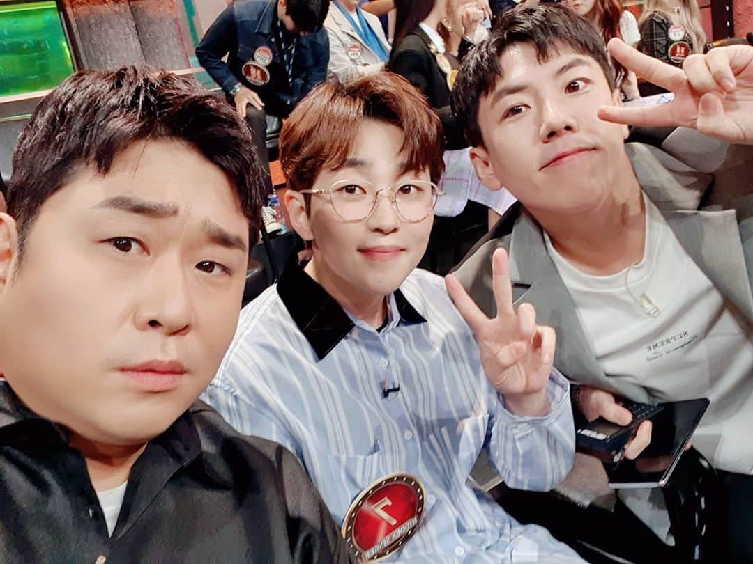 のインスタグラム：「히든싱어 고정두분과ㅋㅋㅋ #문세윤 #딘딘」