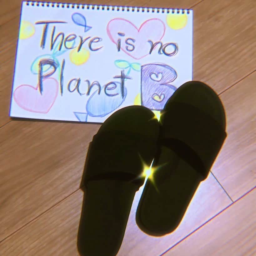 花音うららさんのインスタグラム写真 - (花音うららInstagram)「" There is no Planet B" 🌍🌱  地球も自然も動物も人間も幸せに 暮らせるような未来になりますように♡ 一人の小さな行動が大きな未来を変えます🌱   #気候危機に特効薬なし #Actnow #ClimateAction    #世界気候アクション0925 #シューズアクション」9月25日 20時27分 - kanon_ura2_life