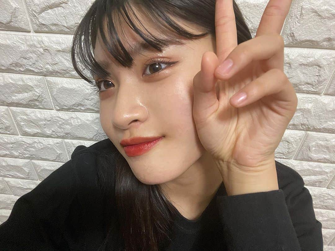 若林真帆のインスタグラム：「今撮った‎👧🏻👧🏻」