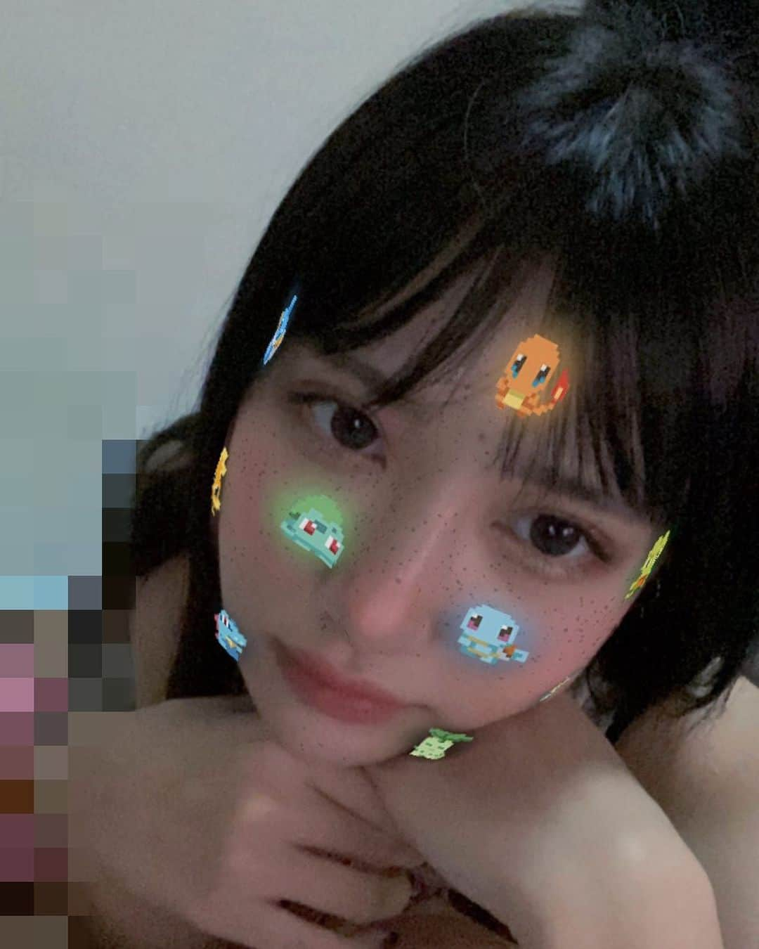 黒宮れいのインスタグラム：「友達の家で昼寝シた😾」