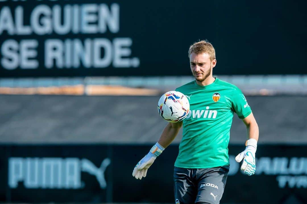 ヤスパー・シレッセンさんのインスタグラム写真 - (ヤスパー・シレッセンInstagram)「⚽️👀」9月25日 20時35分 - jaspercillessen