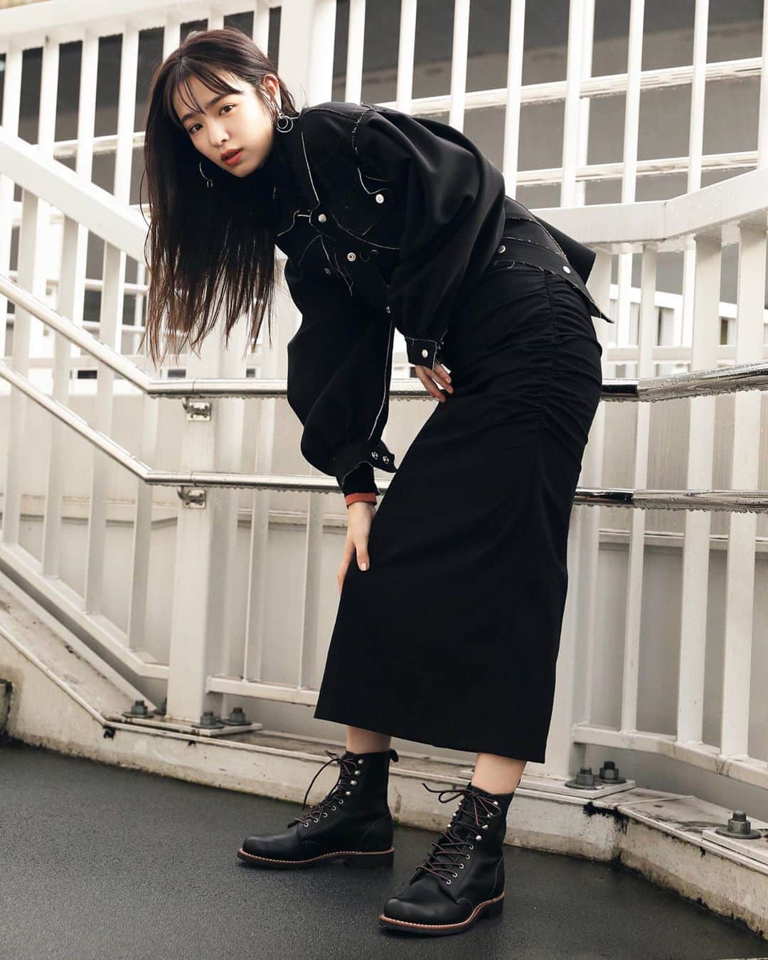 Droptokyoさんのインスタグラム写真 - (DroptokyoInstagram)「TOKYO STREET STYLE Name: @yokota_mayuu  Shoes: @redwingheritage_jp  #redwingheritage#redwing#pr #droptokyo#tokyo#japan#streetscene#streetfashion#streetwear#streetculture#fashion Photography: @dai.yamashiro  Stylist: @raikatanakakana  Hair&Make-up: @ken_nagasaka」9月25日 21時00分 - drop_tokyo