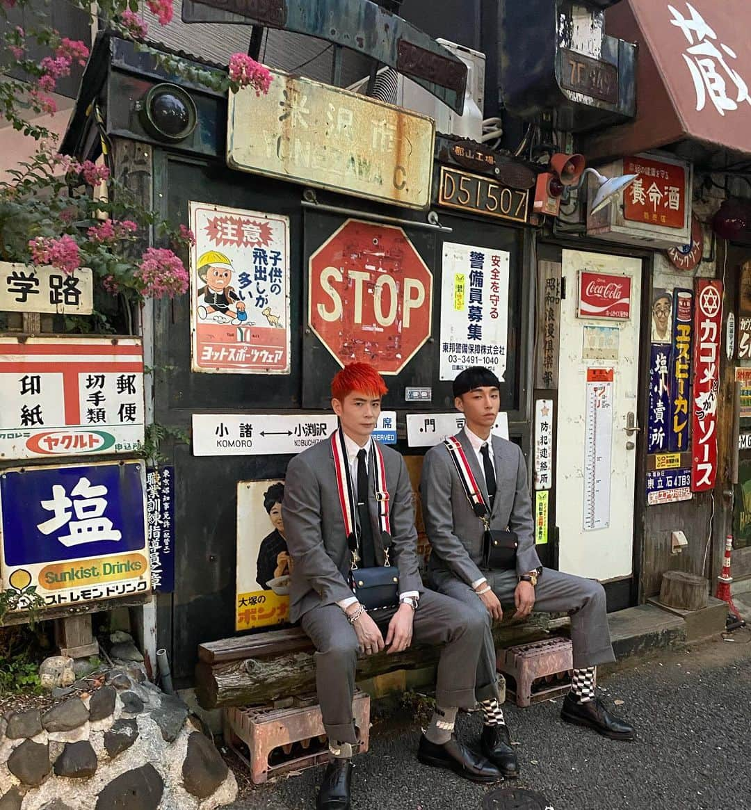 Noah（ノア）さんのインスタグラム写真 - (Noah（ノア）Instagram)「A doppelgänger or just a dandy coincidence?   #TaikiNoah#ThomBrowne」9月25日 21時16分 - noah_bbb