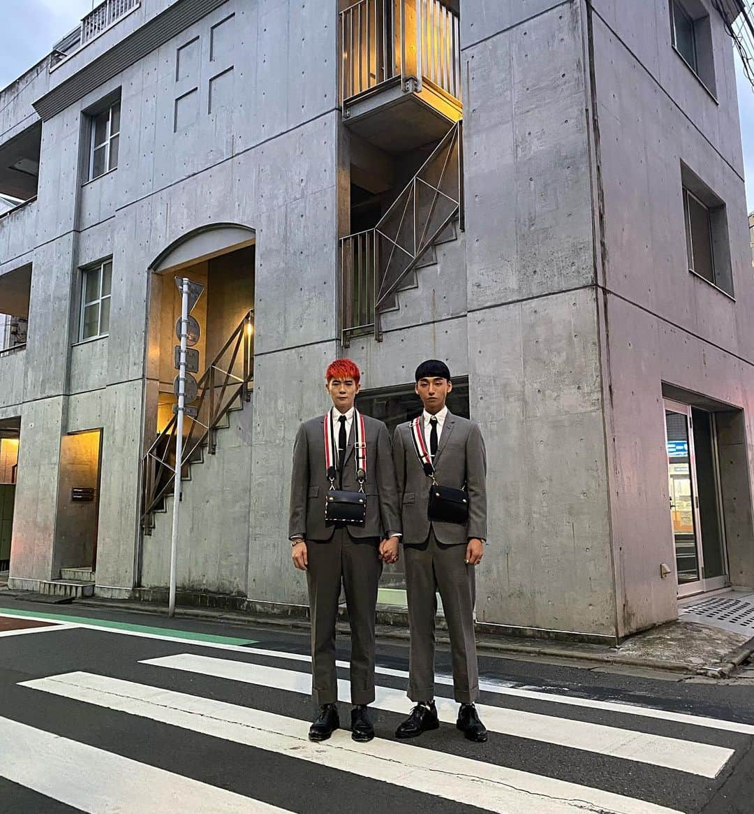 Noah（ノア）さんのインスタグラム写真 - (Noah（ノア）Instagram)「A doppelgänger or just a dandy coincidence?   #TaikiNoah#ThomBrowne」9月25日 21時16分 - noah_bbb