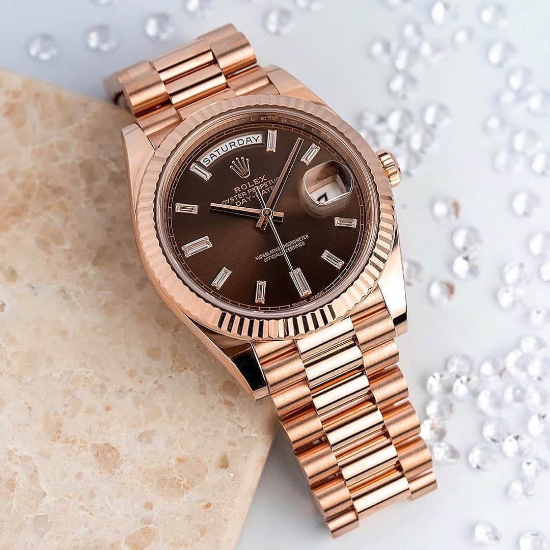 Daily Watchさんのインスタグラム写真 - (Daily WatchInstagram)「Rolex Day-Date 40 in 18ct Everose gold ref. 228235 with the chocolate dial and baguette-cut diamond hour markers 👀🔍 Photo by @time4diamonds」9月25日 21時18分 - dailywatch