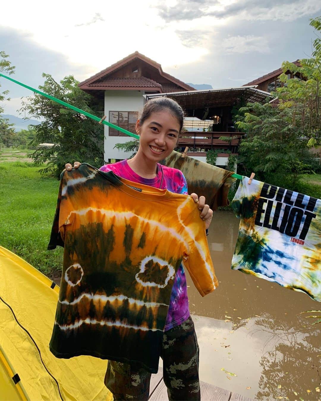Amata Chittaseneeさんのインスタグラム写真 - (Amata ChittaseneeInstagram)「Colours from leaves, mushrooms and soil ❤️🧡💛💚💙💜💖 สีจากป่า ใบไม้ เห็ด ดิน #pearypiesmileycamp #chaingdaoclassroom #maladaradas #แก้งค์ถิ่นนิยม #ธรรมชาติบำบัด #forestcolour #upcycle」9月25日 21時23分 - pearypie