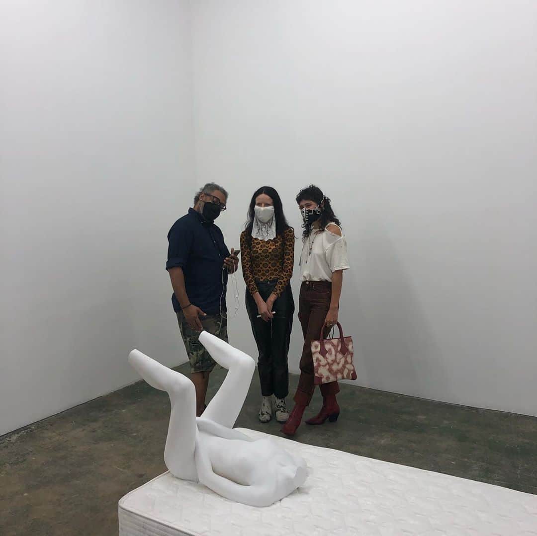 デヴェンドラ・バンハートさんのインスタグラム写真 - (デヴェンドラ・バンハートInstagram)「@isabellealbuquerque  Through Oct 17 @nicodimgallery」9月26日 7時16分 - devendrabanhart