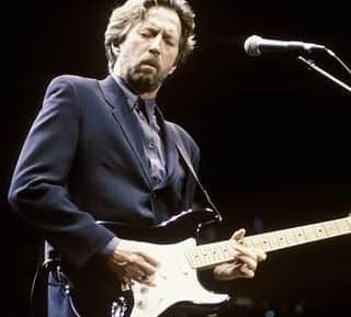 中村松江さんのインスタグラム写真 - (中村松江Instagram)「今日の一曲はEric Claptonで『Forever Man』です✨ アルバム「Behind the Sun」に収録。 1985年リリースのエリック・クラプトンのヒット曲です✨ この曲の歌い出しの部分が強烈に耳に残っていて、クラプトンの他の名曲よりも個人的に印象深いんですよ😄 (№386) #歌舞伎 #中村松江 #ericclapton #foreverman #behindthesun」9月26日 7時32分 - matsue_nakamuraofficial