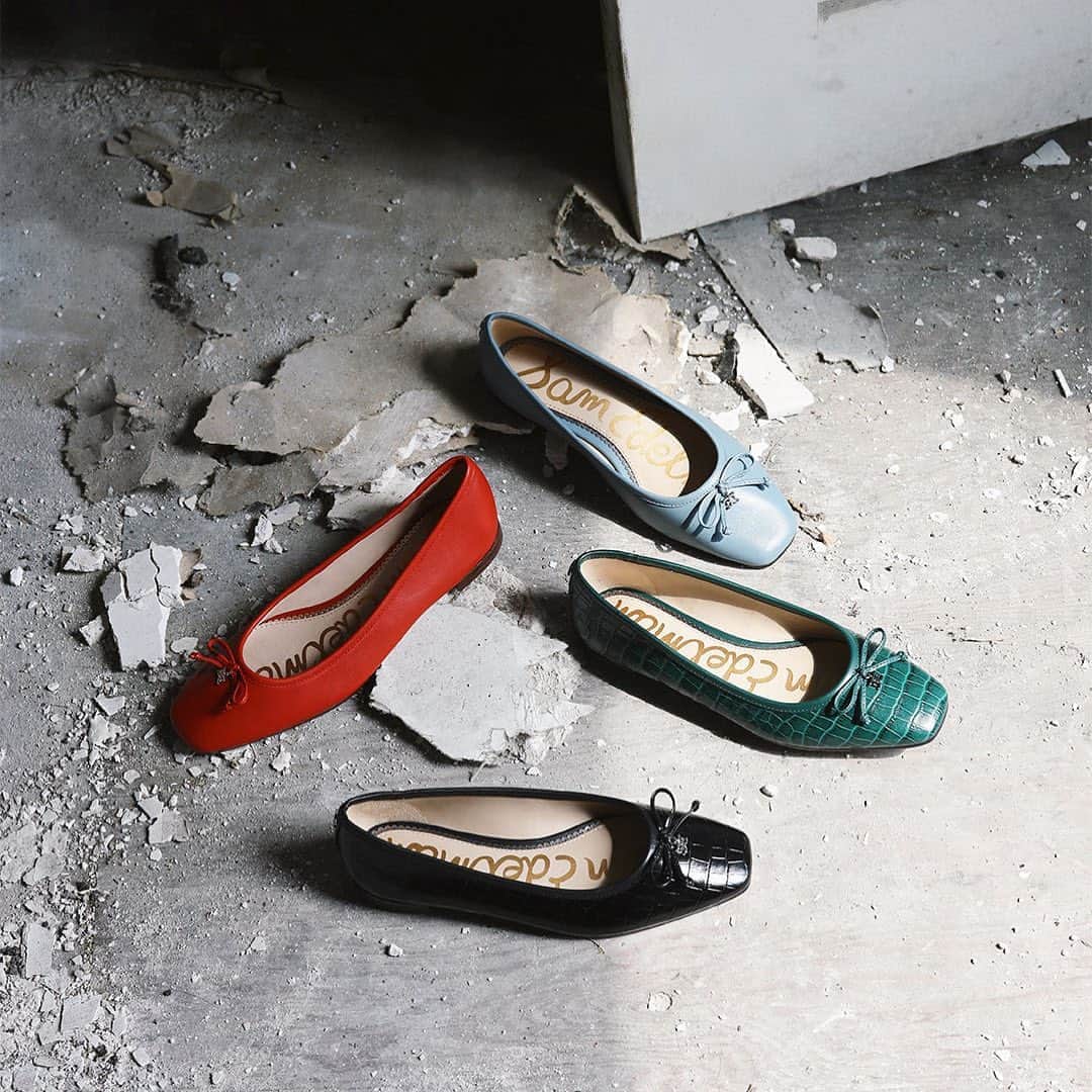 サムエデルマンのインスタグラム：「THE JILLIE The square-toed update to our best-selling Felicia ballet flat.  Tap to shop.   #SamEdelman #PreFall2020 #ForcesOfNature」