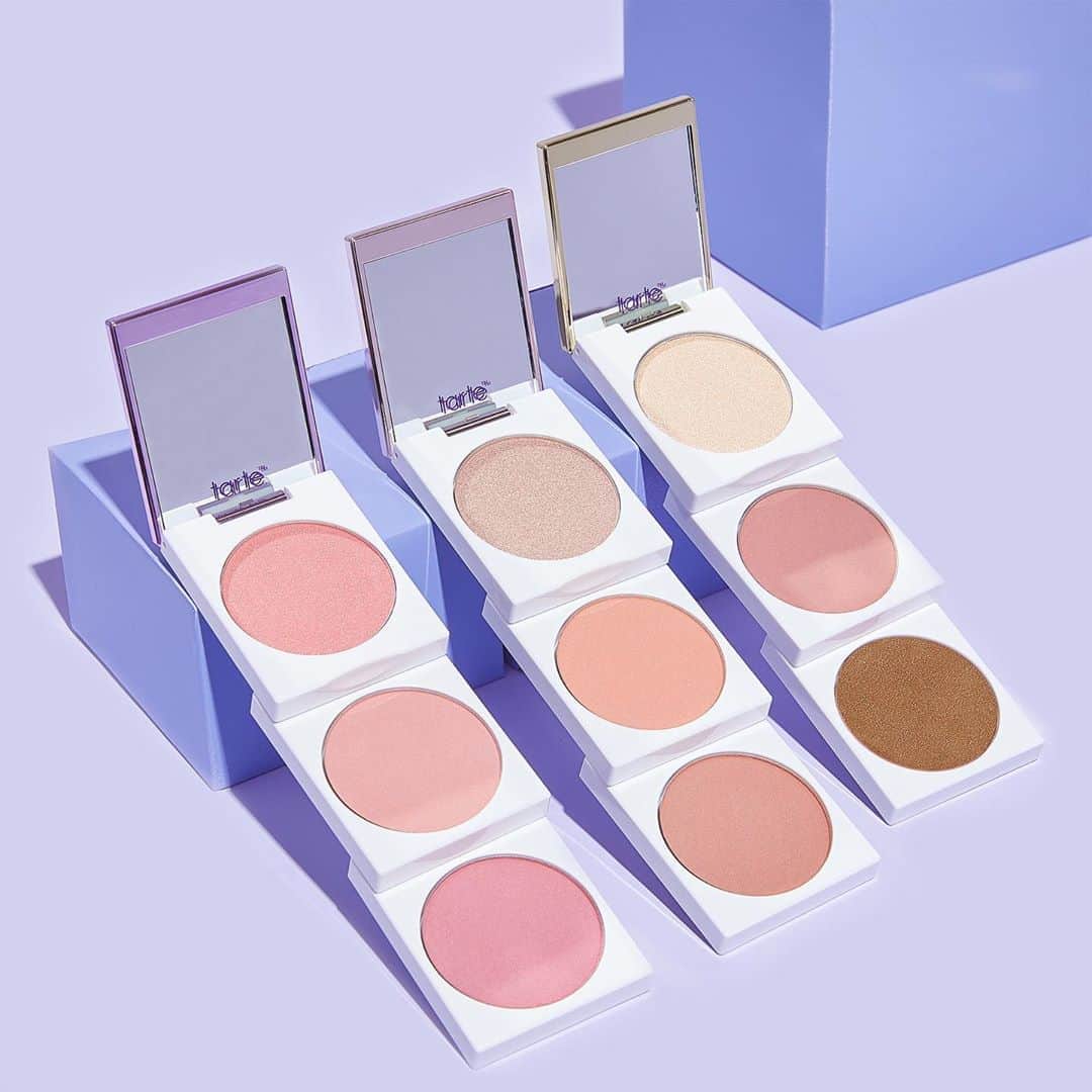 Tarte Cosmeticsさんのインスタグラム写真 - (Tarte CosmeticsInstagram)「Double tap on your fave cheek stack! 💜 Can't pick your fave? Get ALL 3 in our NEW blush authority™ Amazonian clay cheek wardrobe for only $35 USD (a $171 USD value)! Powered by our iconic Amazonian clay formula for a flawless flush that is longwearing 🌿 #crueltyfree #rethinknatural #tarteholiday #blushauthority」9月25日 23時36分 - tartecosmetics