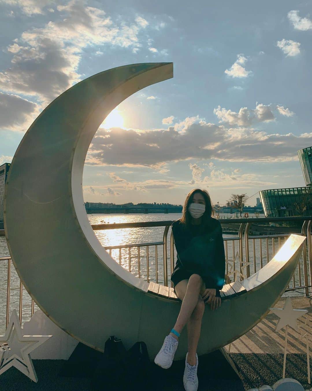 ユジン のインスタグラム：「🌤✨🌙」