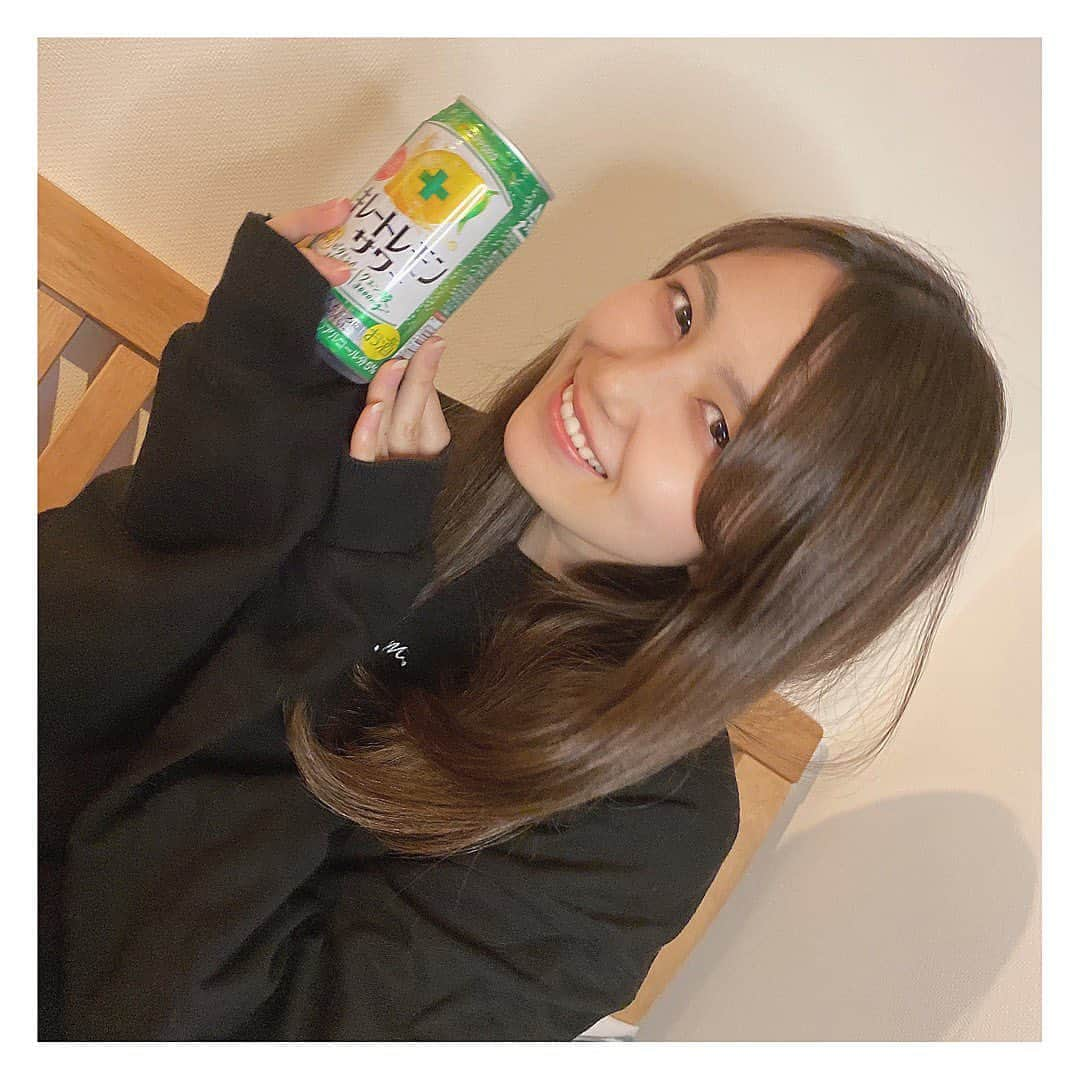 森杏奈さんのインスタグラム写真 - (森杏奈Instagram)「ㅤㅤㅤㅤㅤㅤㅤㅤㅤㅤㅤㅤㅤ ㅤㅤㅤㅤㅤㅤㅤㅤㅤㅤㅤㅤㅤ 宅飲み生配信ありがとうございました🍻😆 ㅤㅤㅤㅤㅤㅤㅤㅤㅤㅤㅤㅤㅤ 楽しい金曜日になりました♪ ㅤㅤㅤㅤㅤㅤㅤㅤㅤㅤㅤㅤㅤ 2000人突破企画も楽しかったです😂 これからも皆さんと駆け抜けていきたいです😭 ㅤㅤㅤㅤㅤㅤㅤㅤㅤㅤㅤㅤㅤ #キレートレモンサワー ㅤㅤㅤㅤㅤㅤㅤㅤㅤㅤㅤㅤㅤ」9月25日 23時44分 - _morianna