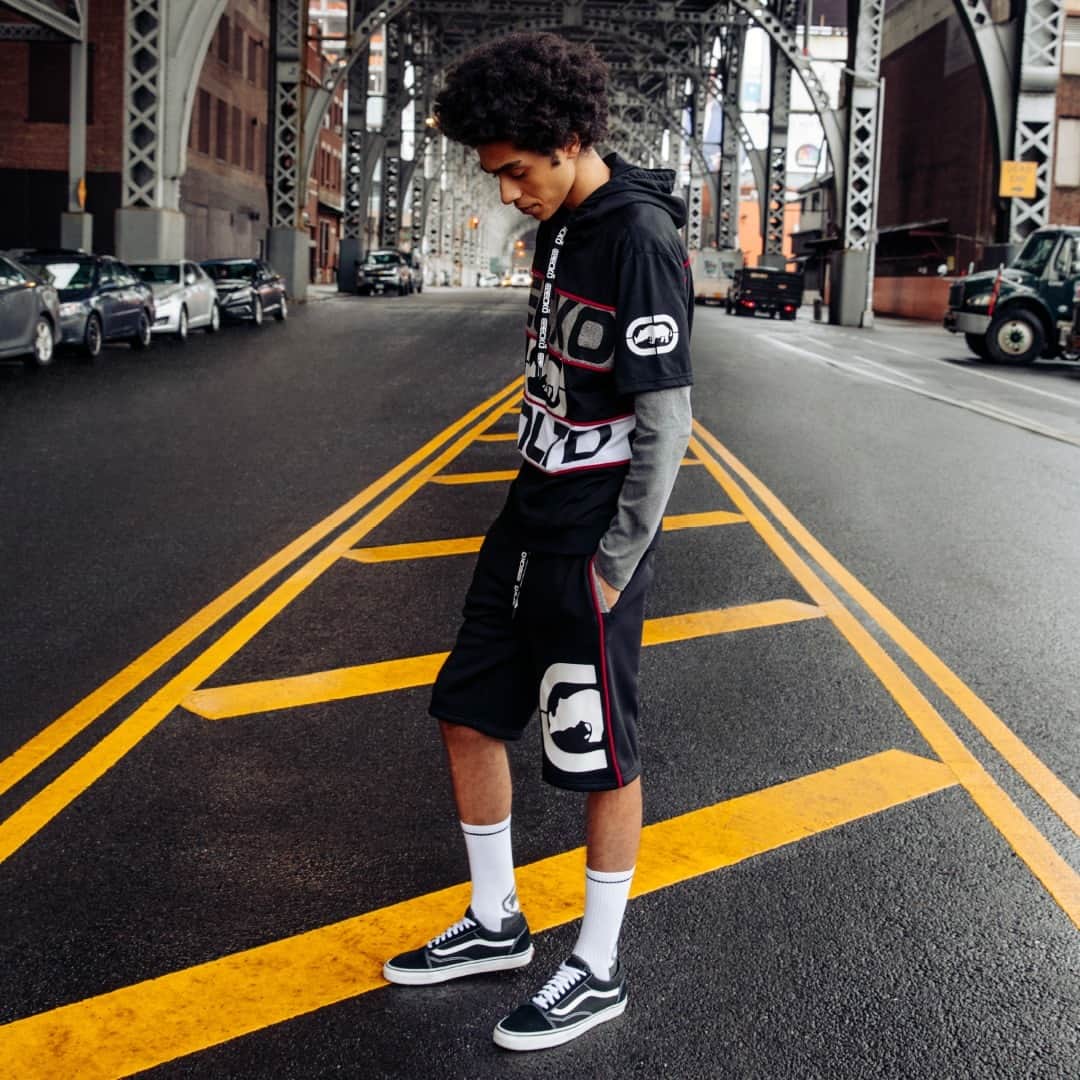 エコーレッドのインスタグラム：「Head-to-Toe」