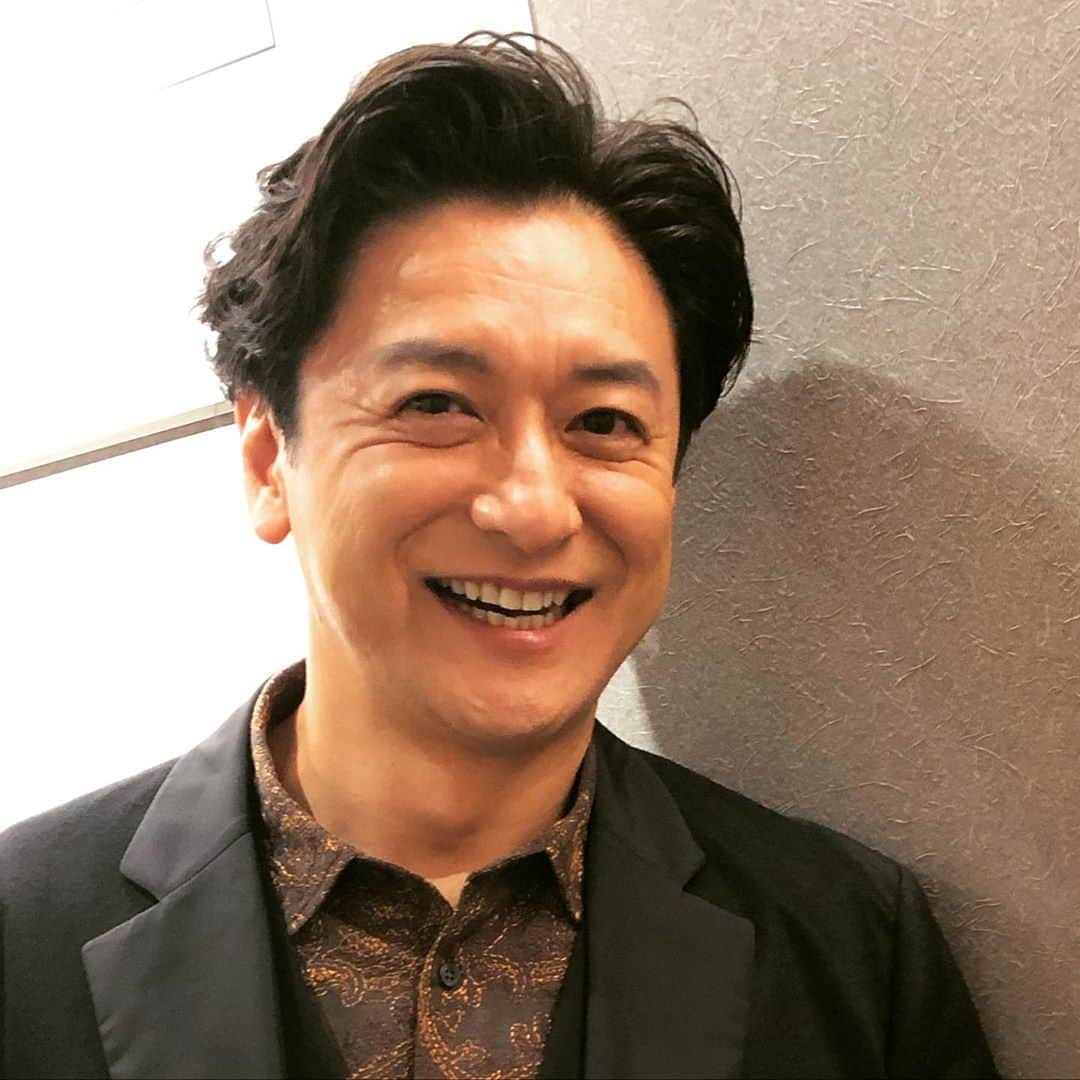 石丸幹二さんのインスタグラム写真 - (石丸幹二Instagram)「久しぶりにオフショットをどうぞ。10月7日、デビュー30周年記念アルバム「The Best」と「Duets」リリース、10月11日配信ライブ、よろしくお願いします。石丸マネ #石丸幹二 #kanjiishimaru  #30周年記念アルバム #配信ライブ」9月25日 23時56分 - team_kanji_ishimaru