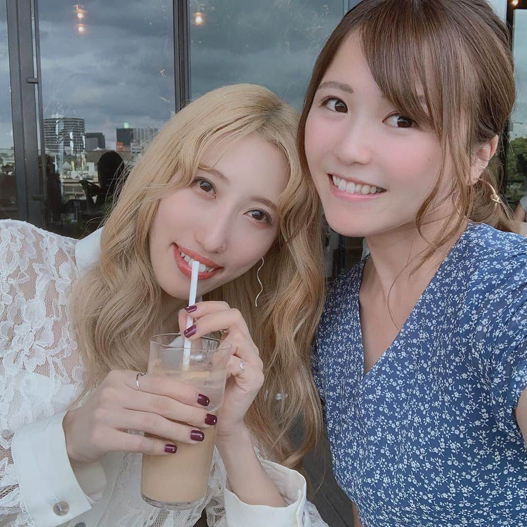 愛内みさのインスタグラム：「ふらっとランチ 久々ゆっくり会えて嬉しい😚 ・ @gyre_omotesando  ・ #表参道カフェ」