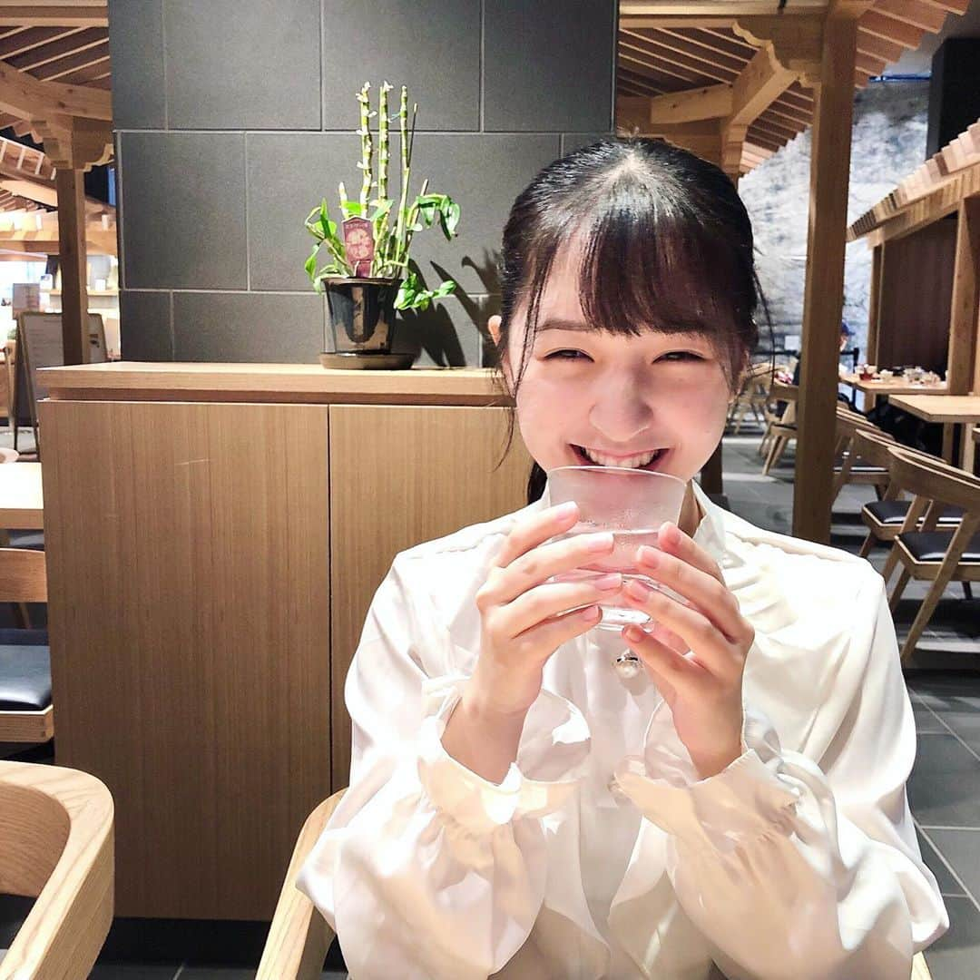 本條杏実さんのインスタグラム写真 - (本條杏実Instagram)「* · 外せない予定以外は基本的にお家が多いから、前よりずっと外の環境に対する順応力が落ちてる気がして戸惑っていたりします🦔 · · · · · · · · · · · · · ·  #作品撮り #ポートレート #ポートレート撮影 #被写体 #サロンモデル #写真好きな人と繋がりたい  #公園 #カメラ好きな人と繋がりたい #写真 #撮影 #撮影モデル #フォロワー募集中 #ファインダー越しの私の世界 #いいね #フォロー #フォローミー  #좋아요 #좋아요반사  #팔로우 #love #instagood #photography #photo #portrait #follow  #photooftheday #followme #like4like #instalike #instaportrait」9月26日 0時38分 - cq_ami_h