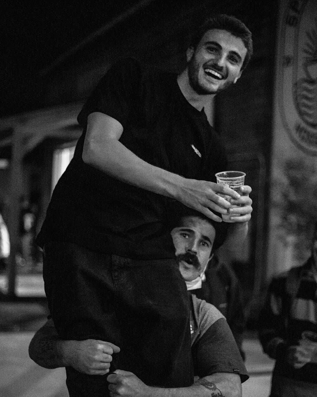 ヴィンセント・ミルウ のインスタグラム：「THANKS everyone who showed up for the premier ! IT WAS SICK !! VIDEO NOW LIVE @freeskatemag 🔴 LINK IN BIO ❤️❤️ 📸 @el_choubi   @globebrand @buzzz_skateshop」