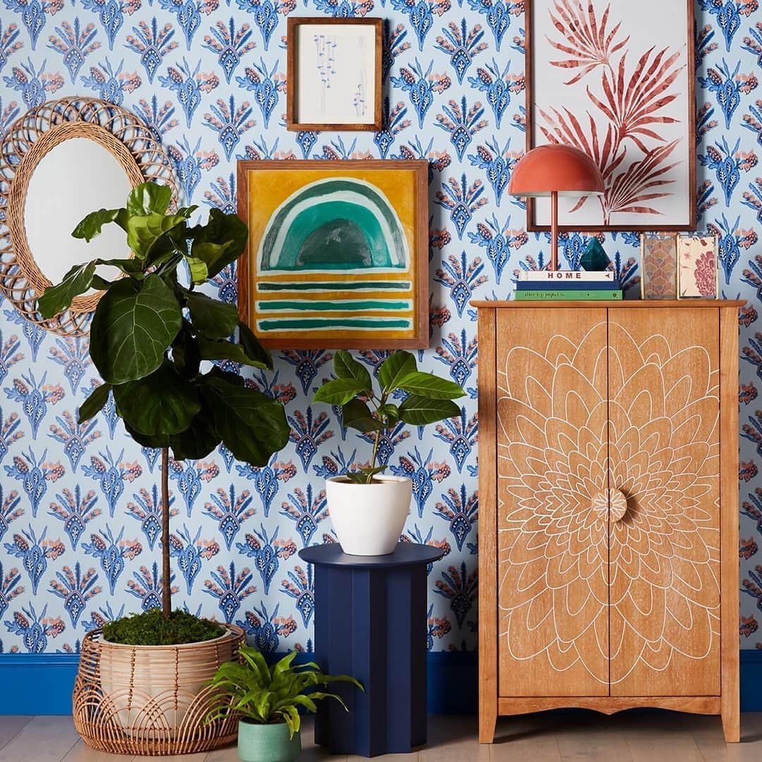 Wal-Mart Stores, Incのインスタグラム：「Whoever said “less is more” obviously never met @DrewBarrymore. 😉 Her new @FlowerByDrew fall home collection is here and it’s all the colors, prints, and textures we could ever want...and then some. Tap to shop, only at #WalmartHome!」