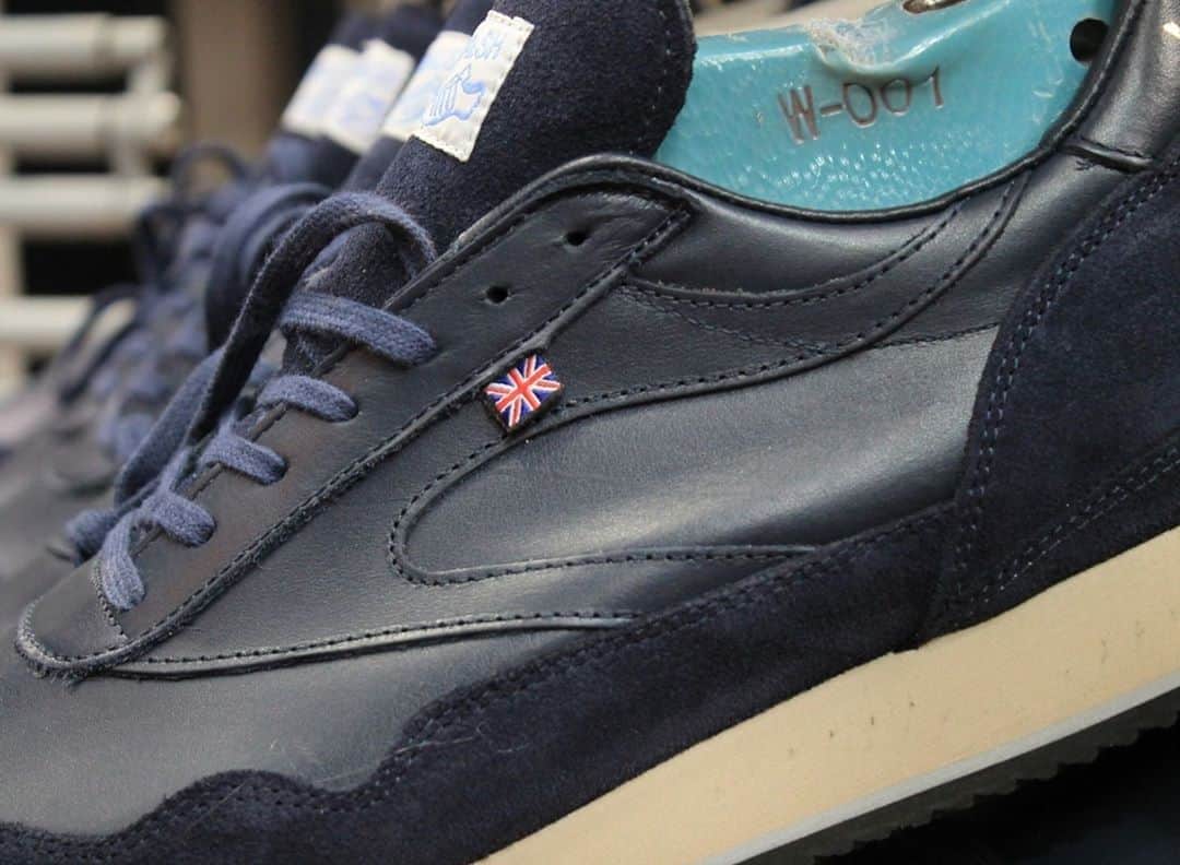 ウォルシュのインスタグラム：「The Ensign Classic Leather Out Now . . . #normanwalshuk #normanwalsh #britishmanufacturing #madeinbritain #ukmfg #shoes #footwear #sneakers」
