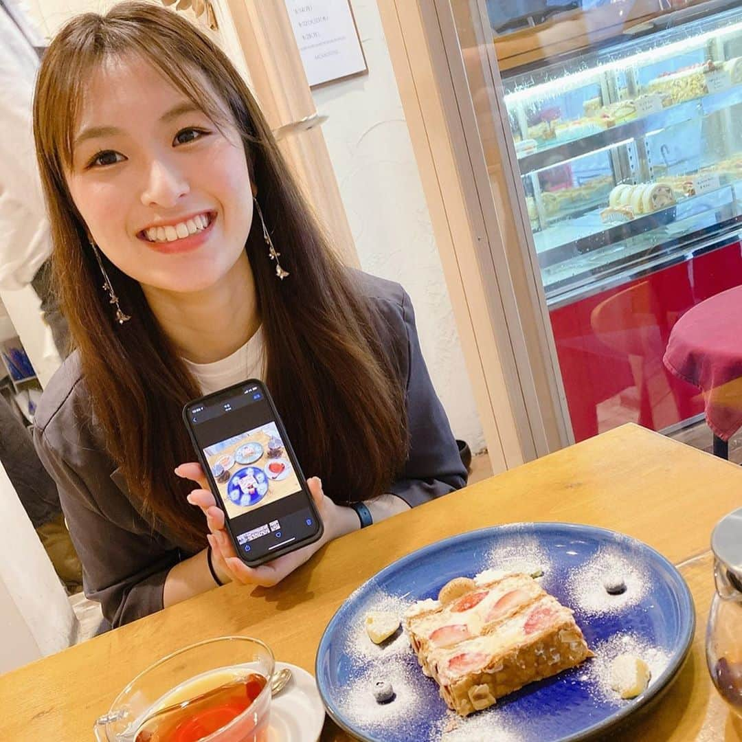 渡邊菜々さんのインスタグラム写真 - (渡邊菜々Instagram)「☆ #わたななカフェ巡ってみた  📍momotose  ここはずっと行ってみたくてやっと！！！ 全然重くなくて秒でなくなった🍓 美味しかっあああまたここは行きたいっ！  友達といる時よく間抜けな顔を撮られます。笑 気を引き締めます笑」9月26日 2時05分 - watanana1225