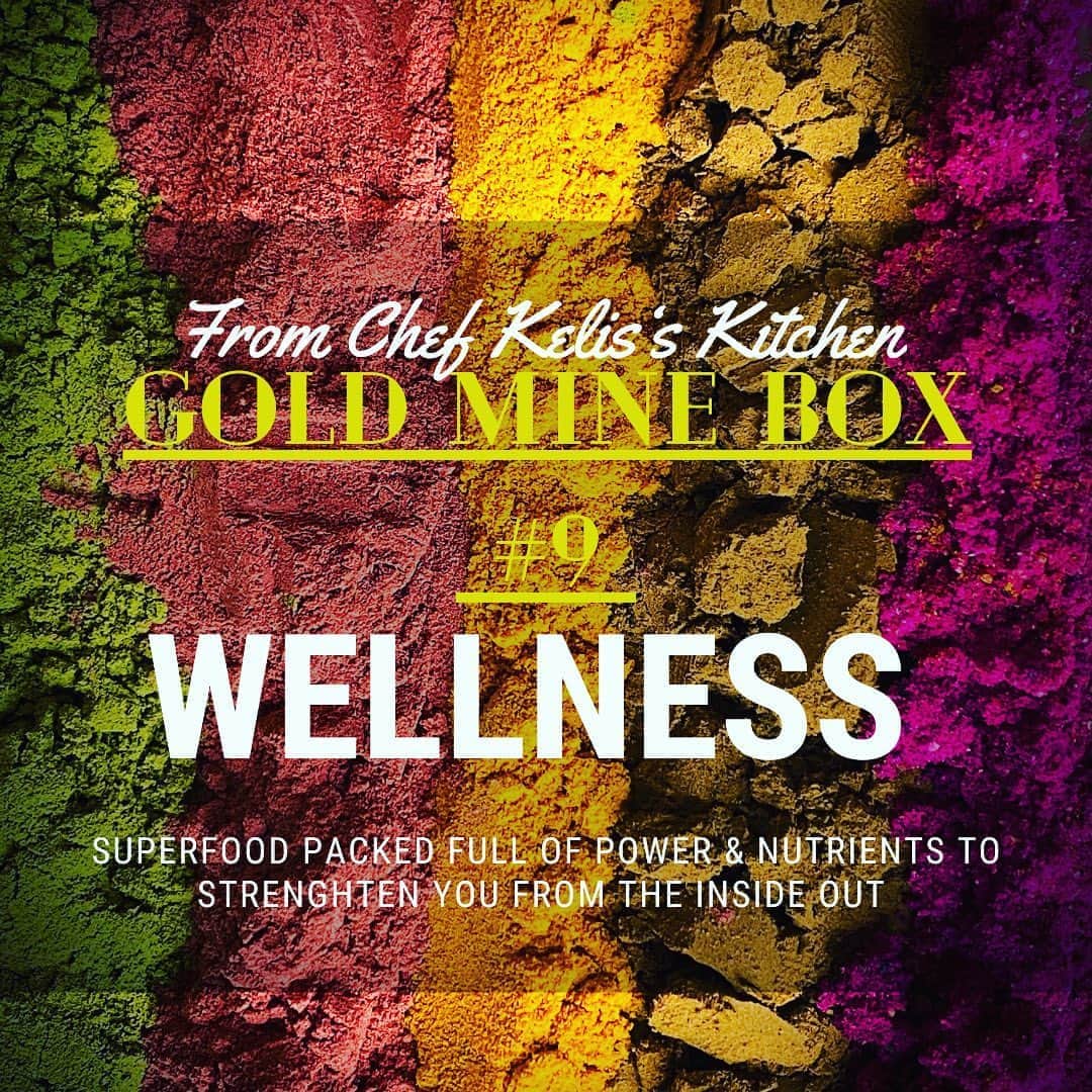 ケリスのインスタグラム：「Are you ready for the wellness and goodness in this weeks GOLD MINE BOX !!!! Going on sale today at 1pm pst BOUNTYANDFULL.COM  Basil infused oil  Orange chili seasoning  Jalapeño garlic ketchup  Super food blend -organic moringa  Organic beet root Tumeric  Gurana powder great for weight loss and energy full with antioxidants  Taco season  Tamarind honey tea organic ashwagandha and maca root . Stress and anxiety relief . Stamina and endurance .」